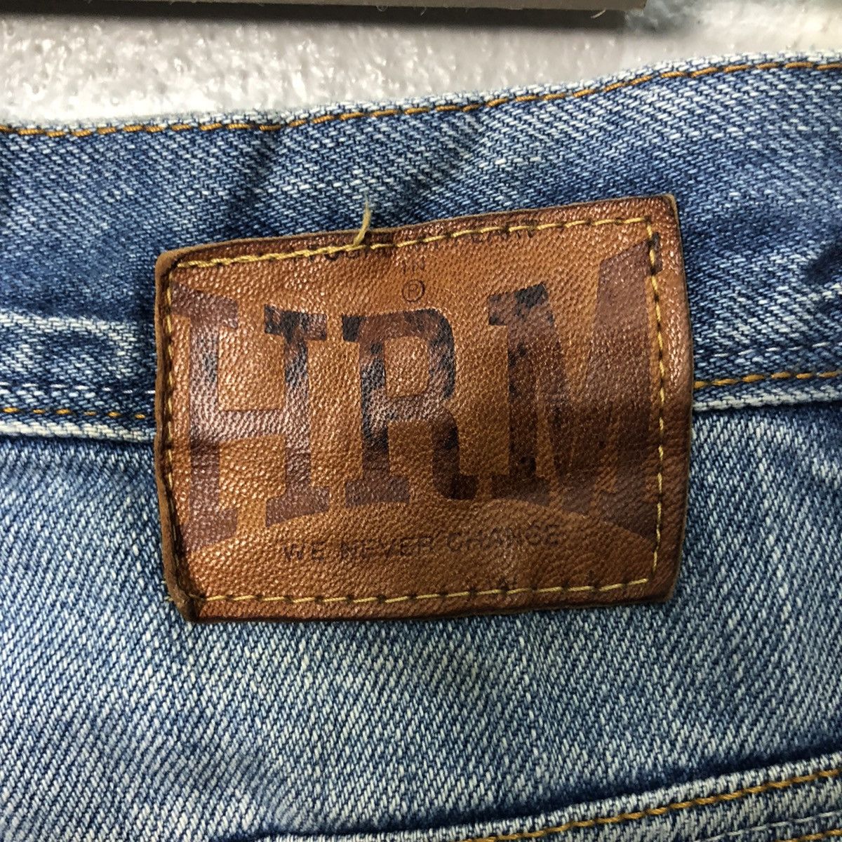 Japanese Brand Vintage HRM Jeans Lightwash Denim Pants W30 Made in Japan Size US 30 / EU 46 - 10 Thumbnail