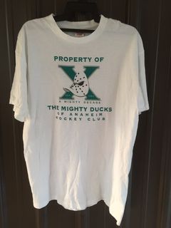 Vintage Design Ducks The Mighty Ducks Ice Hockey Team Unisex T-Shirt –  Teepital – Everyday New Aesthetic Designs