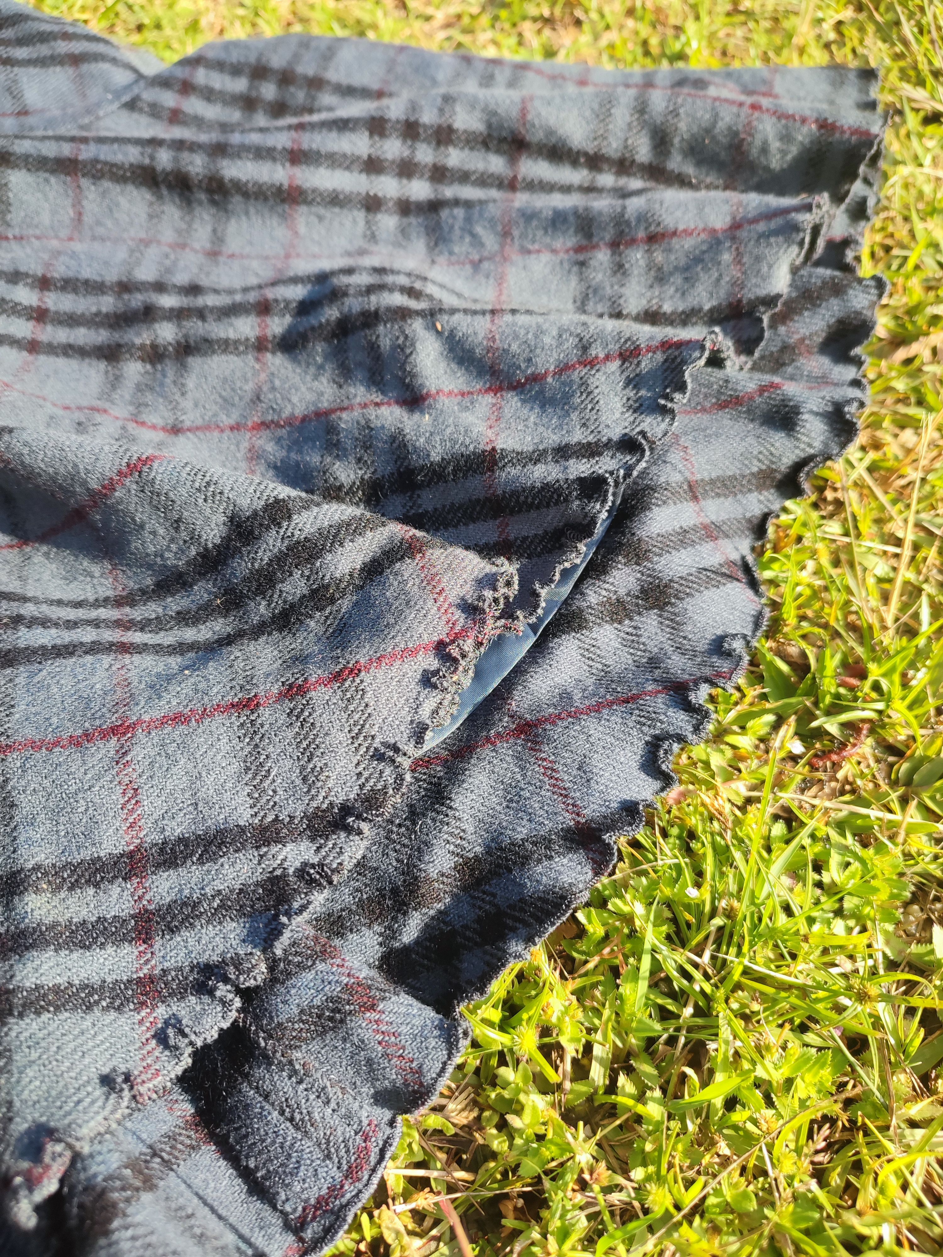 Burberry Vintage Burberry Blue Label Tartan Pleated Skirt Size 38" / US 16 / IT 52 - 12 Thumbnail