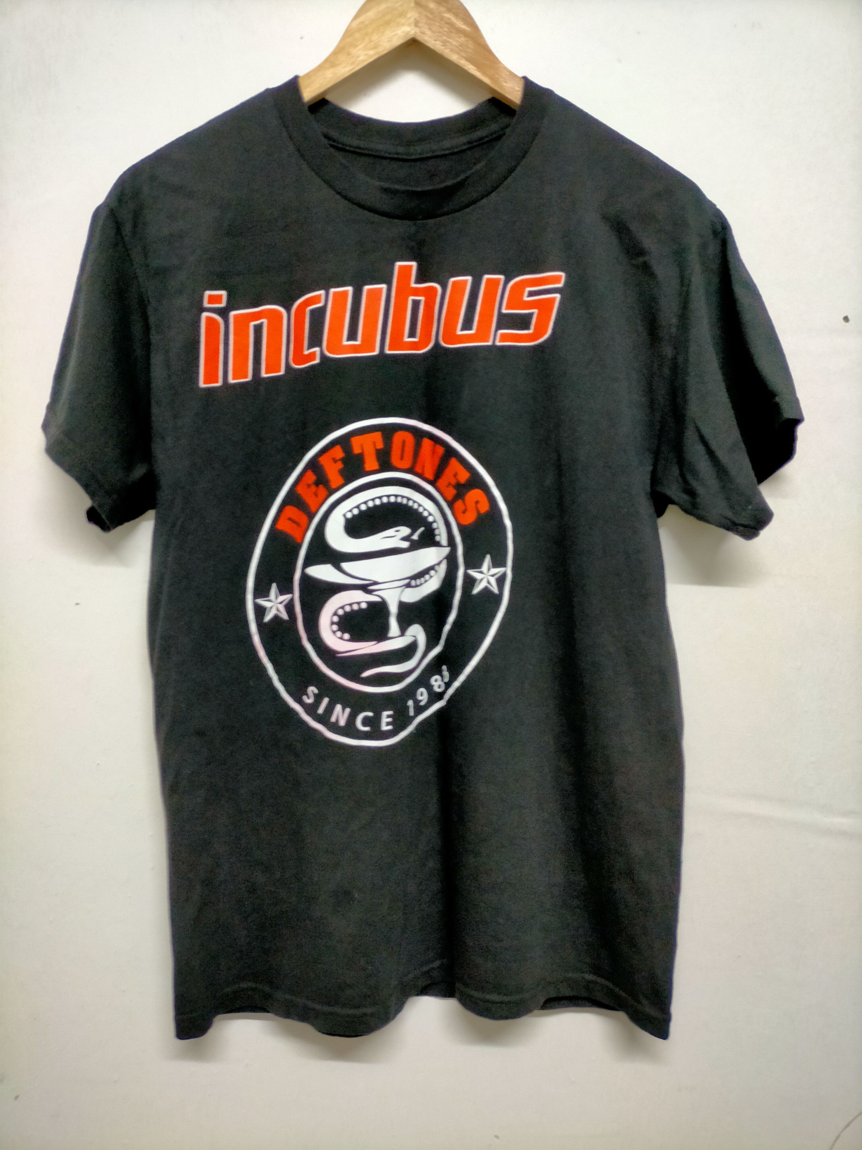 Band Tees 🔥Delete Today🔥Incubus x Deftones Band tour tee Size US M / EU 48-50 / 2 - 2 Thumbnail