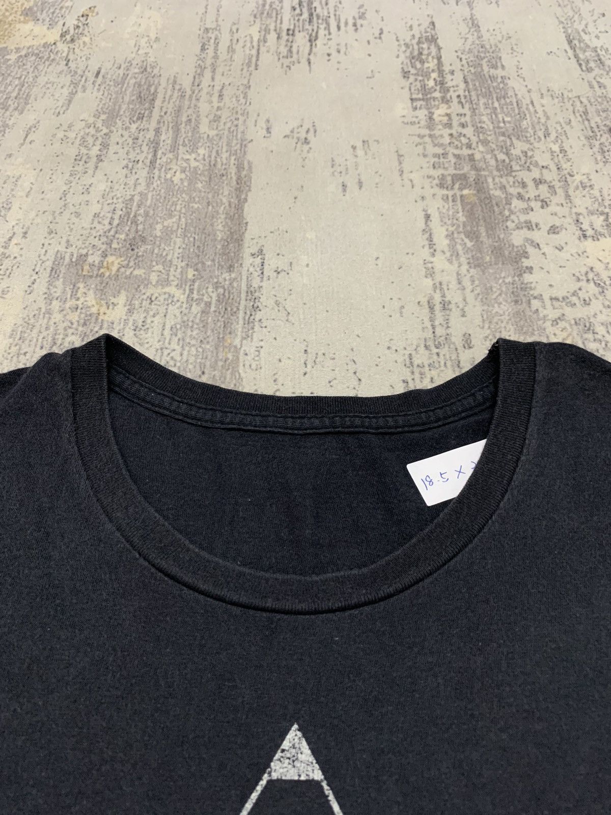 Band Tees Asian Kung-fu Generation Vibration Of The Music Tour Shirt Size US S / EU 44-46 / 1 - 9 Thumbnail