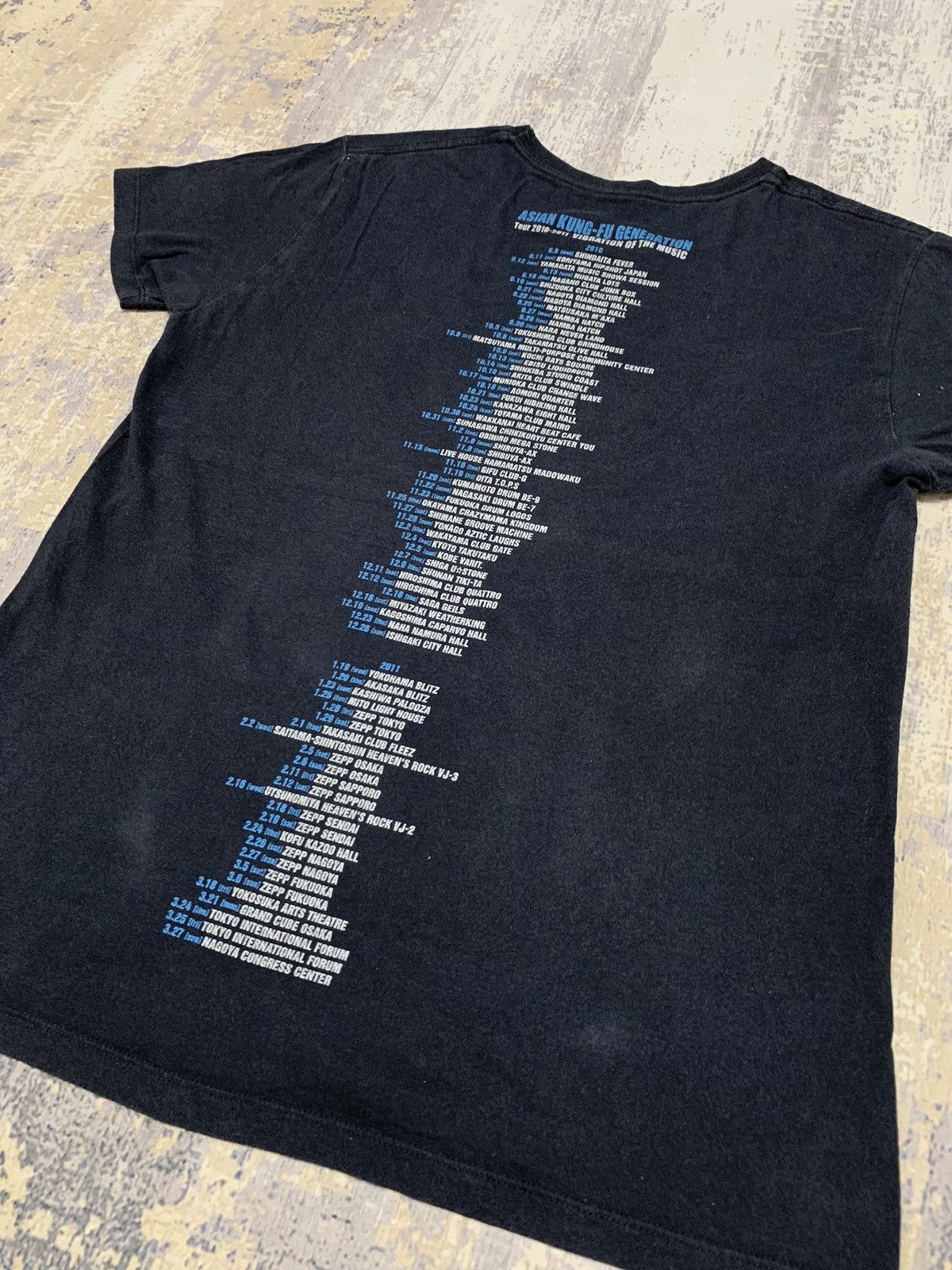 Band Tees Asian Kung-fu Generation Vibration Of The Music Tour Shirt Size US S / EU 44-46 / 1 - 6 Thumbnail