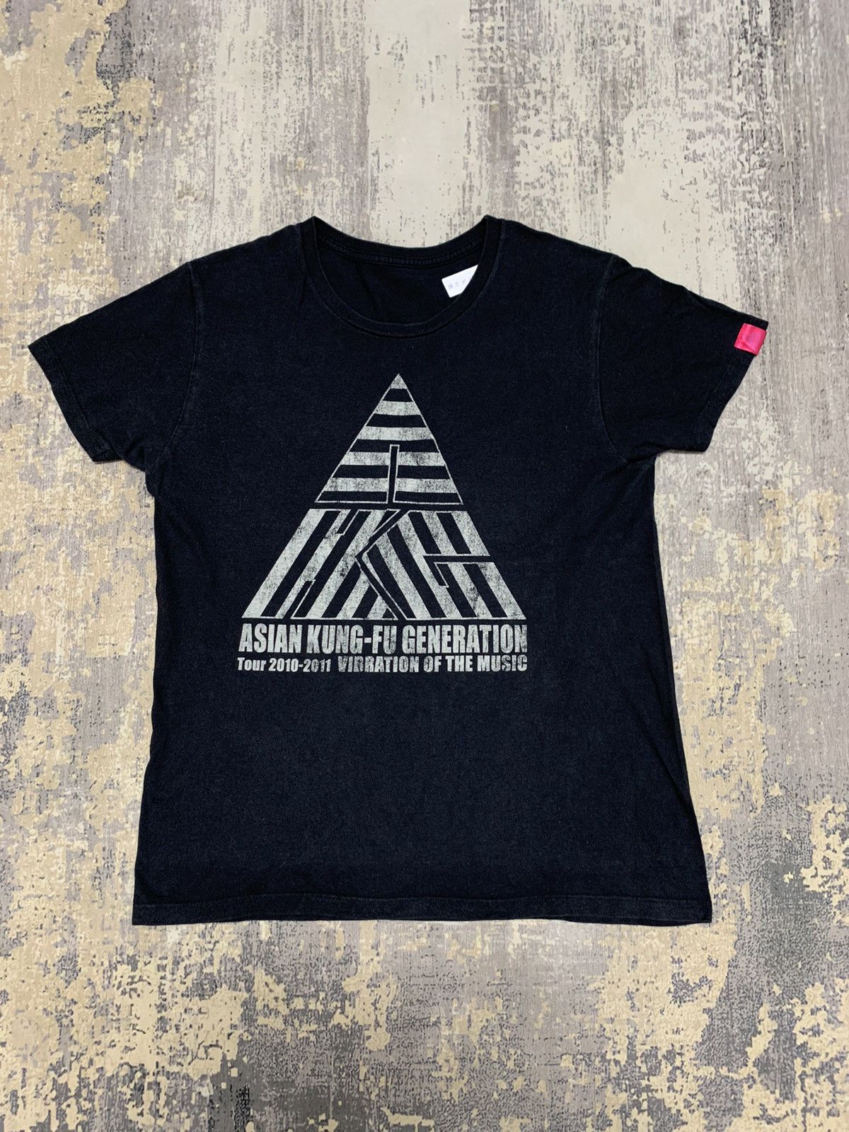 Band Tees Asian Kung-fu Generation Vibration Of The Music Tour Shirt Size US S / EU 44-46 / 1 - 1 Thumbnail