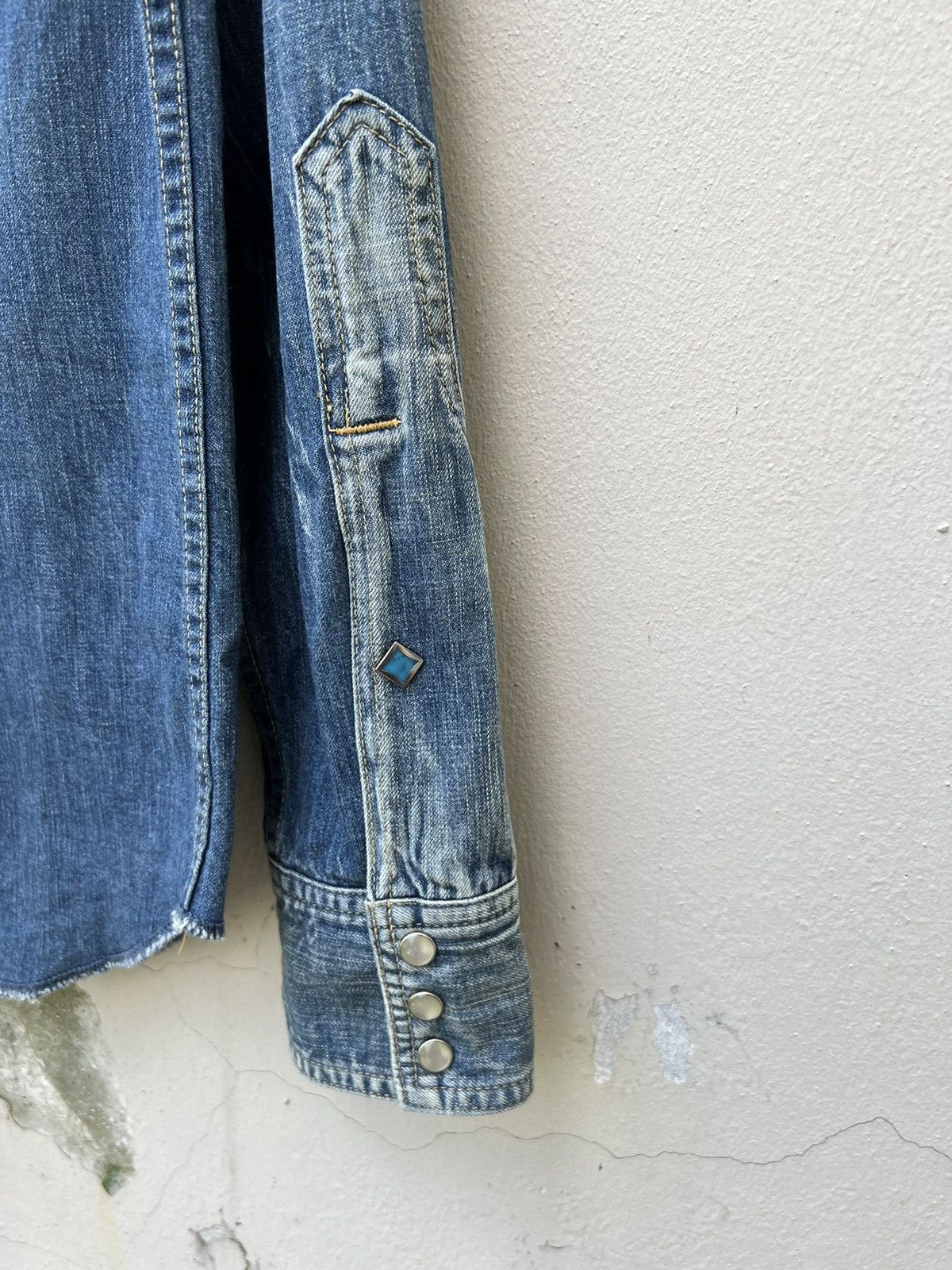 *A VONTADE A Vontade Japan Distressed Fade Denim Western Shirt Size US S / EU 44-46 / 1 - 11 Thumbnail