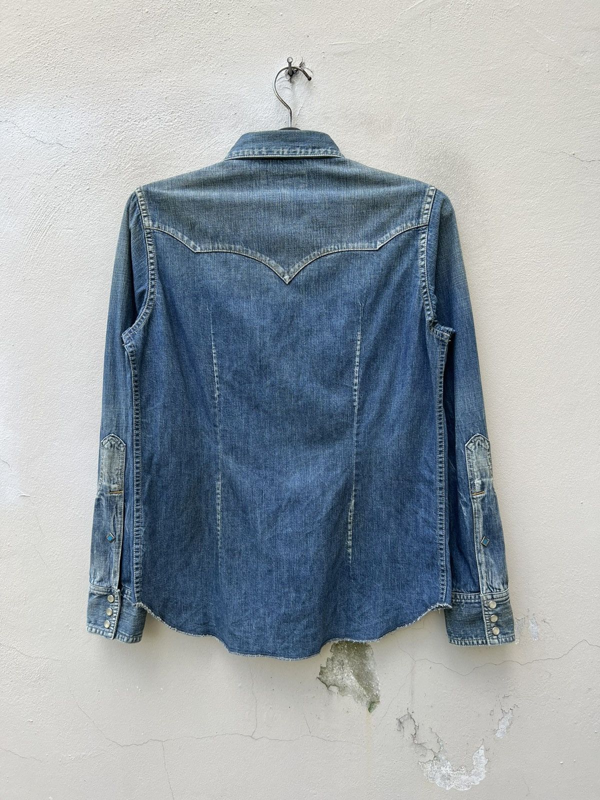 *A VONTADE A Vontade Japan Distressed Fade Denim Western Shirt Size US S / EU 44-46 / 1 - 7 Thumbnail