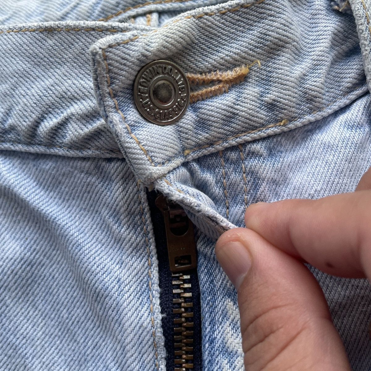 Edwin × Vintage Vintage Edwin US Classic Light Wash Dirty Denim Jeans Pants Size US 30 / EU 46 - 9 Thumbnail