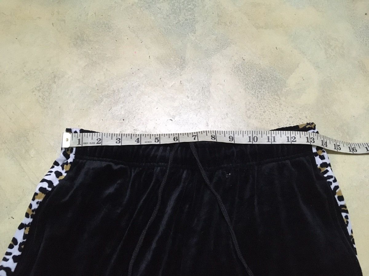 Cartoon Network Hello Kitty Suede Jogger Pants Size US 30 / EU 46 - 7 Thumbnail