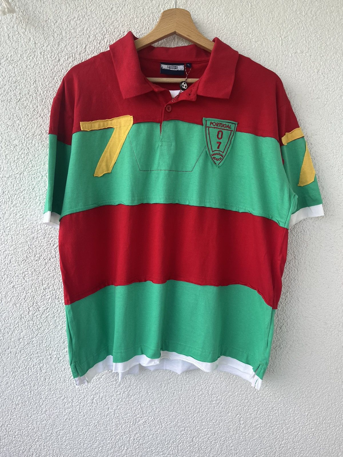 Vintage Vintage Portugal 7 T-shirt Polo Ronaldo Fans Jersey Size US M / EU 48-50 / 2 - 1 Thumbnail