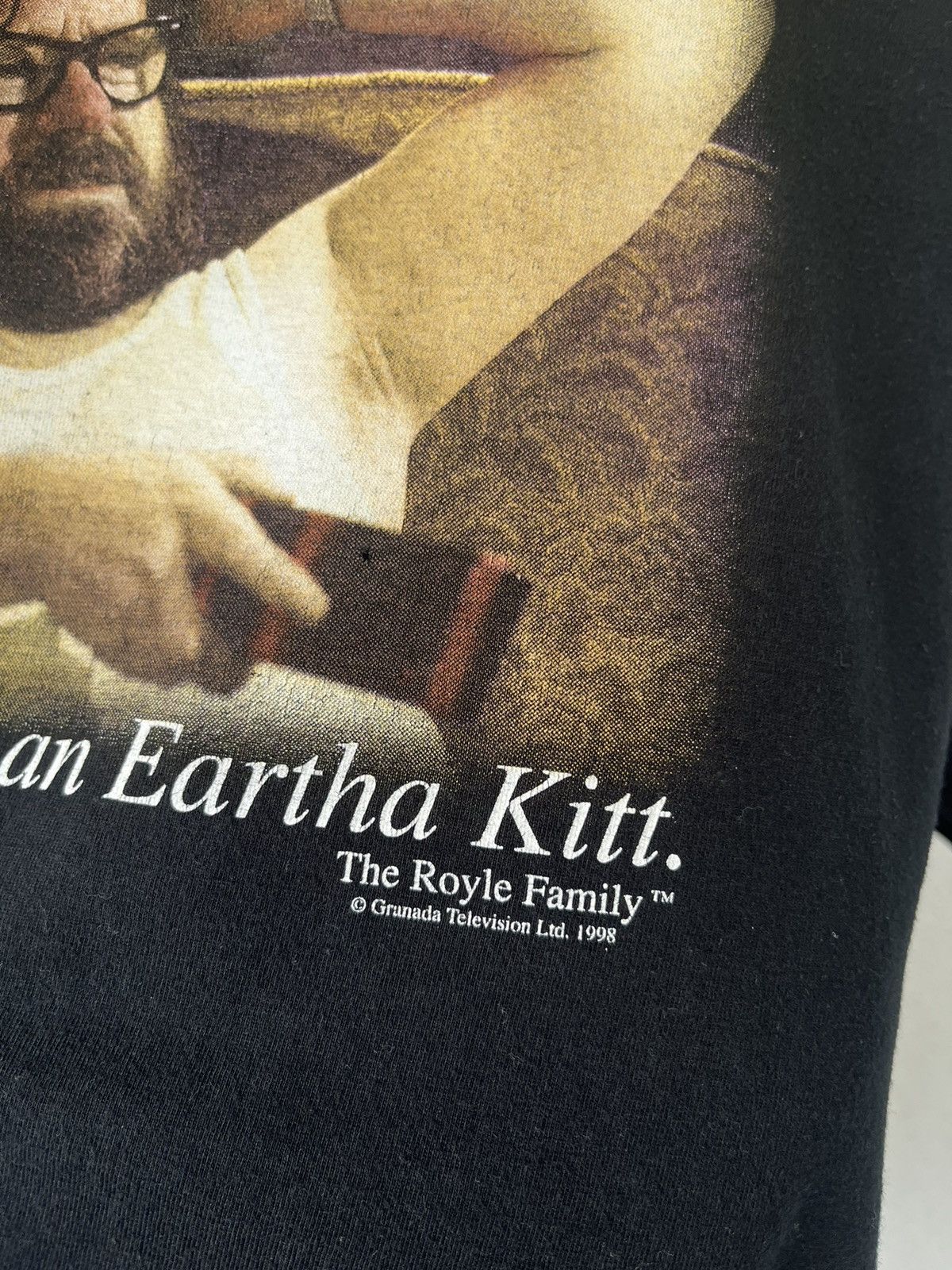 Other UK × Vintage Vintage The Royal Family I'M GOING DOR AN EARTHA KITT Size US L / EU 52-54 / 3 - 2 Thumbnail