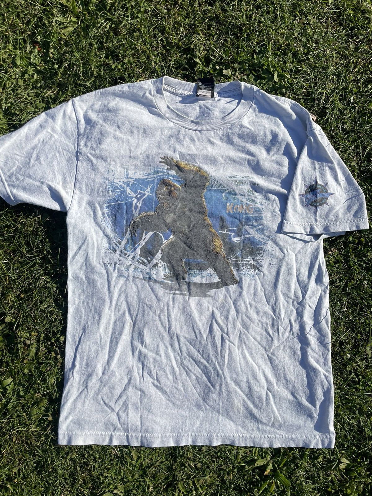 Vintage 90’s King Kong, Kong The 8 Wonder of the world tee Size US L / EU 52-54 / 3 - 1 Thumbnail