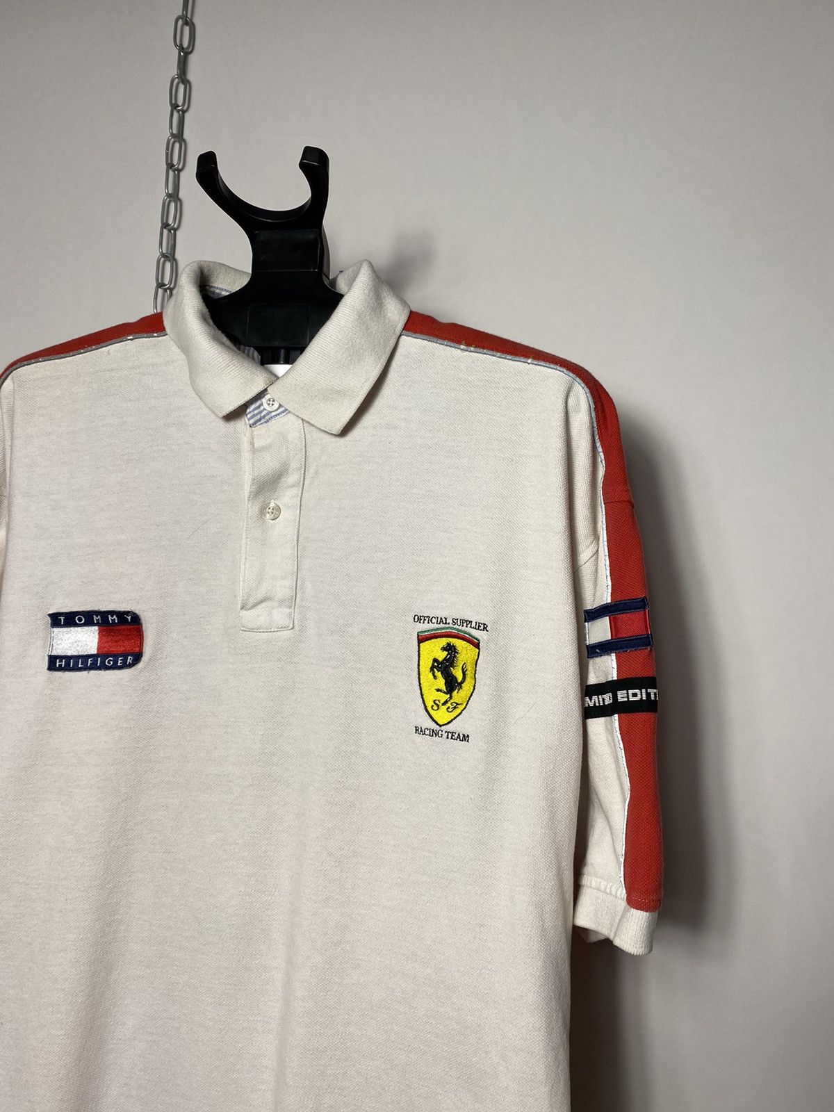 Tommy Hilfiger Vintage 90s Tommy Hilfiger Ferrari Limited Edition Polo Size US L / EU 52-54 / 3 - 2 Thumbnail