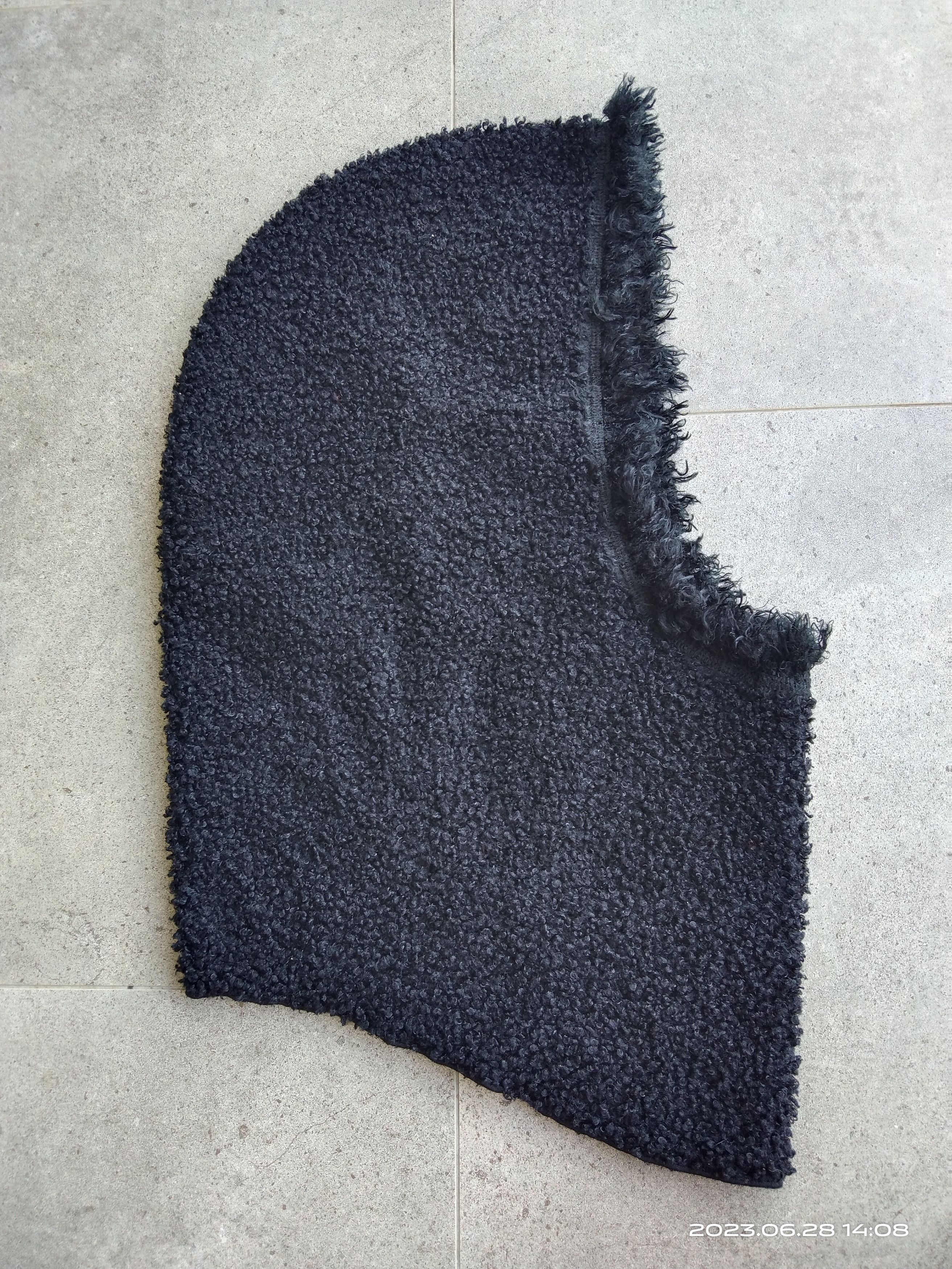 image of Cyber Weekfinal Home Issey Miyaki Fleece Mask in Black, Men's
