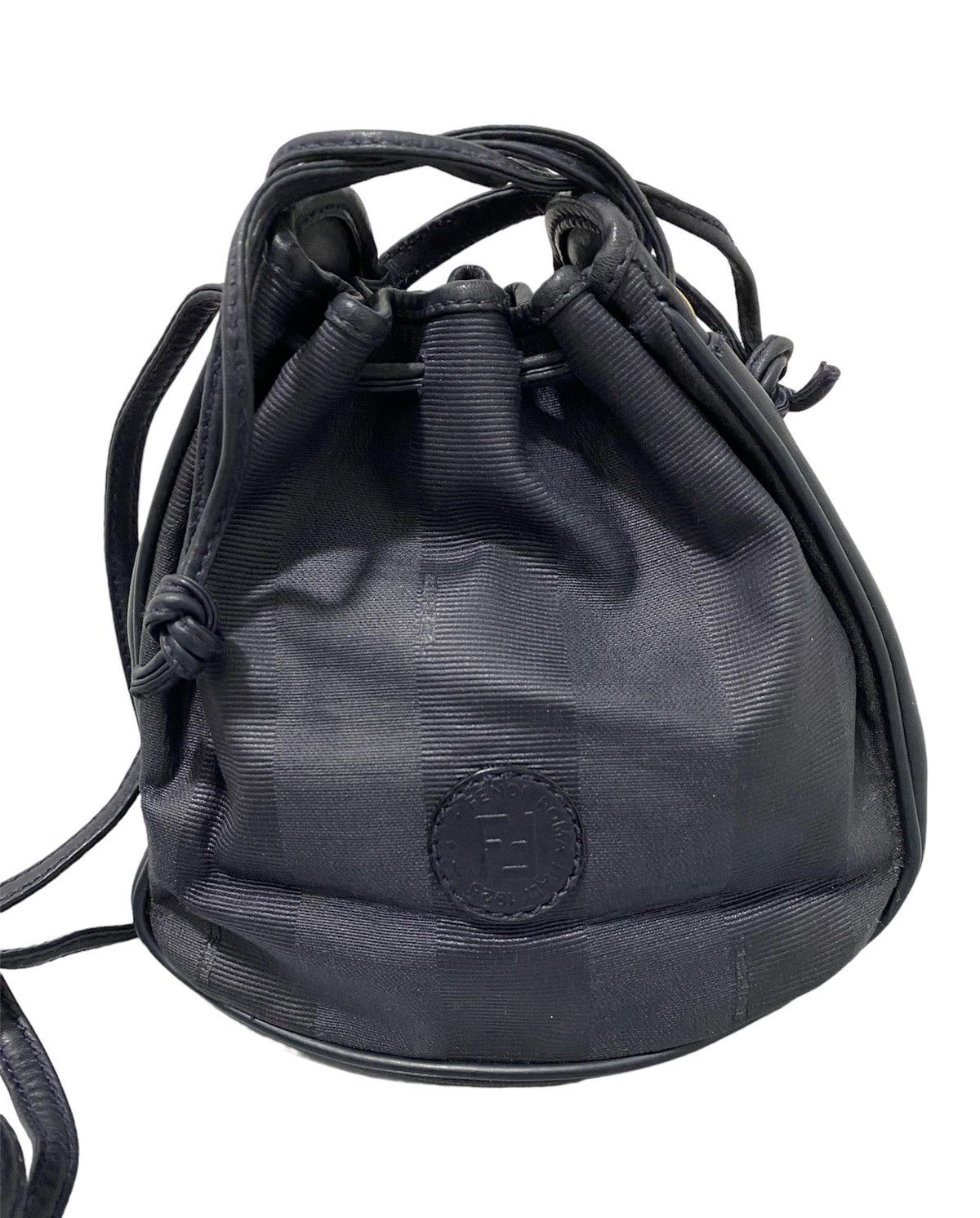 Fendi 🔥Archieve🔥Vintage fendi small size bucket sling bag Size ONE SIZE - 5 Thumbnail