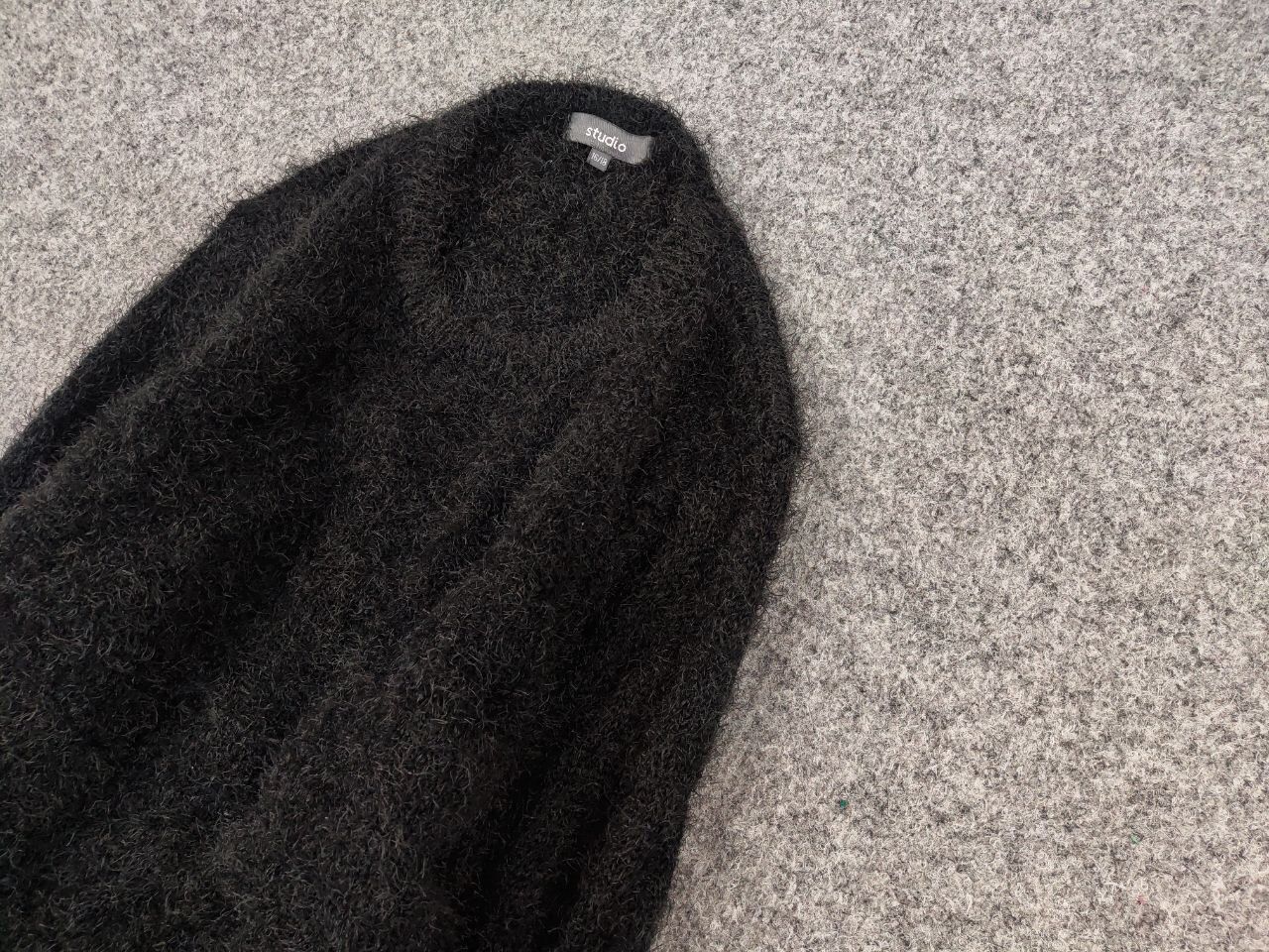 Japanese Brand Vintage 90's Japanese Black Mohair Style Fuzzy Sweater Size US M / EU 48-50 / 2 - 4 Thumbnail
