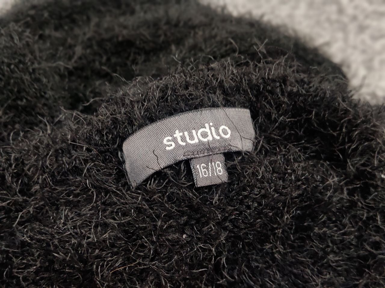 Japanese Brand Vintage 90's Japanese Black Mohair Style Fuzzy Sweater Size US M / EU 48-50 / 2 - 16 Thumbnail