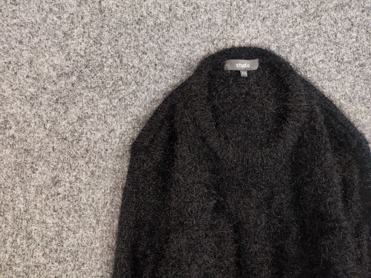 Japanese Brand Vintage 90's Japanese Black Mohair Style Fuzzy Sweater Size US M / EU 48-50 / 2 - 9 Thumbnail