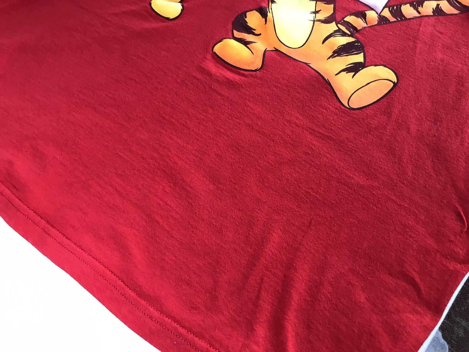Cartoon Network Vintage 90s Winnie The Pooh and Tiger Red Tee Size US XL / EU 56 / 4 - 14 Thumbnail
