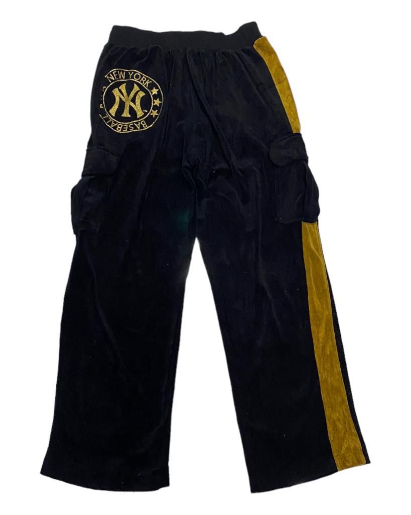 MLB MLB X NEW YORK YANKEES VELVET CARGO HIPHOP RAPPER CARGO PANT Size US 30 / EU 46 - 1 Thumbnail