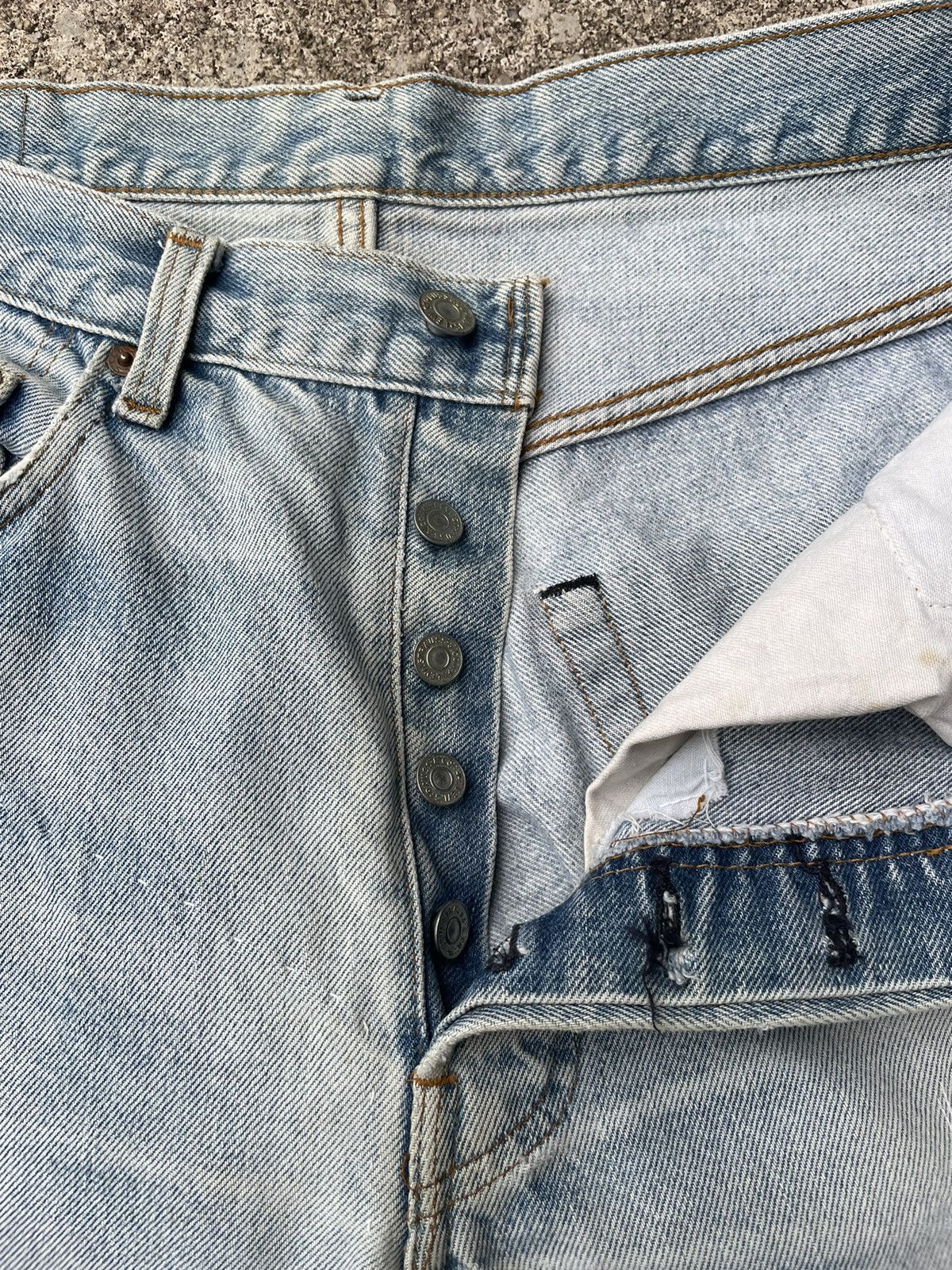 Levi's Levi’s 501 e Vintage Redline 1982 Distressed Size US 32 / EU 48 - 22 Thumbnail