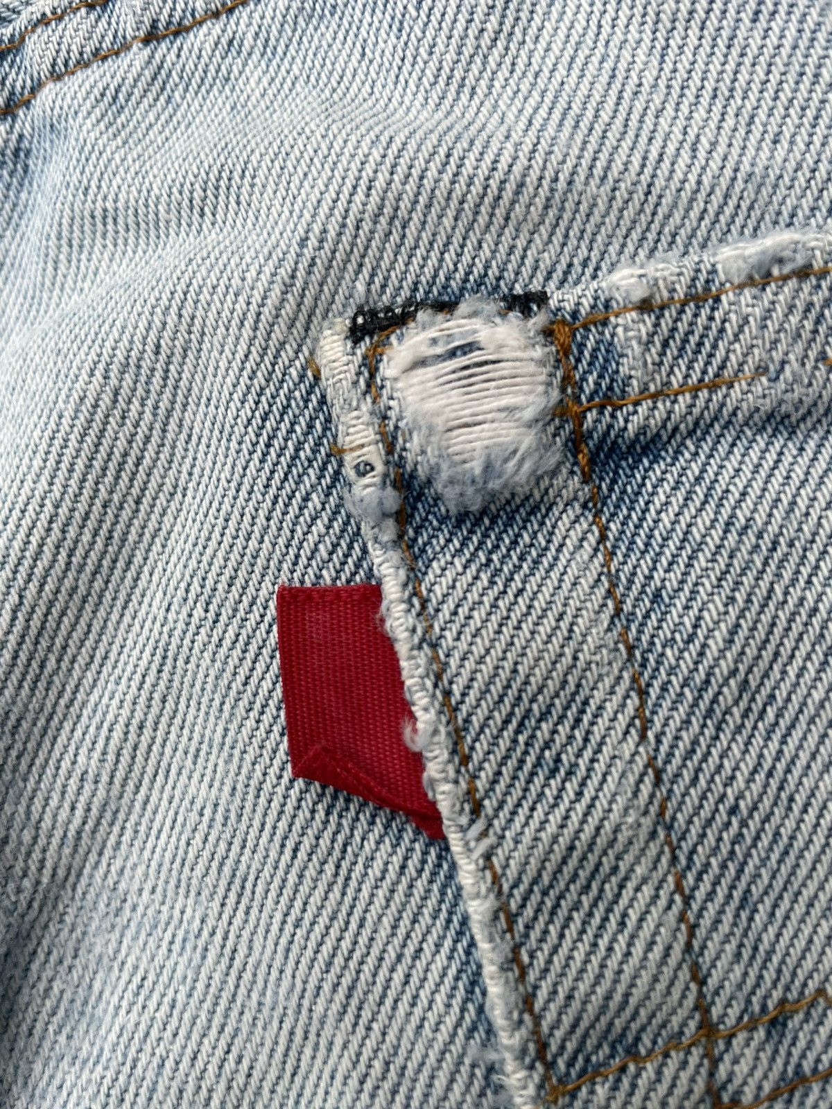 Levi's Levi’s 501 e Vintage Redline 1982 Distressed Size US 32 / EU 48 - 19 Thumbnail