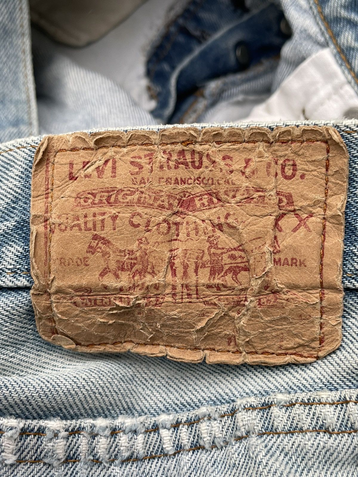 Levi's Levi’s 501 e Vintage Redline 1982 Distressed Size US 32 / EU 48 - 17 Thumbnail