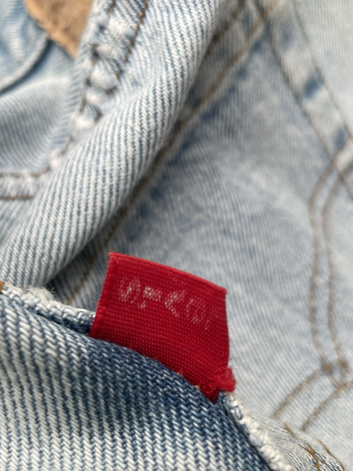 Levi's Levi’s 501 e Vintage Redline 1982 Distressed Size US 32 / EU 48 - 18 Thumbnail