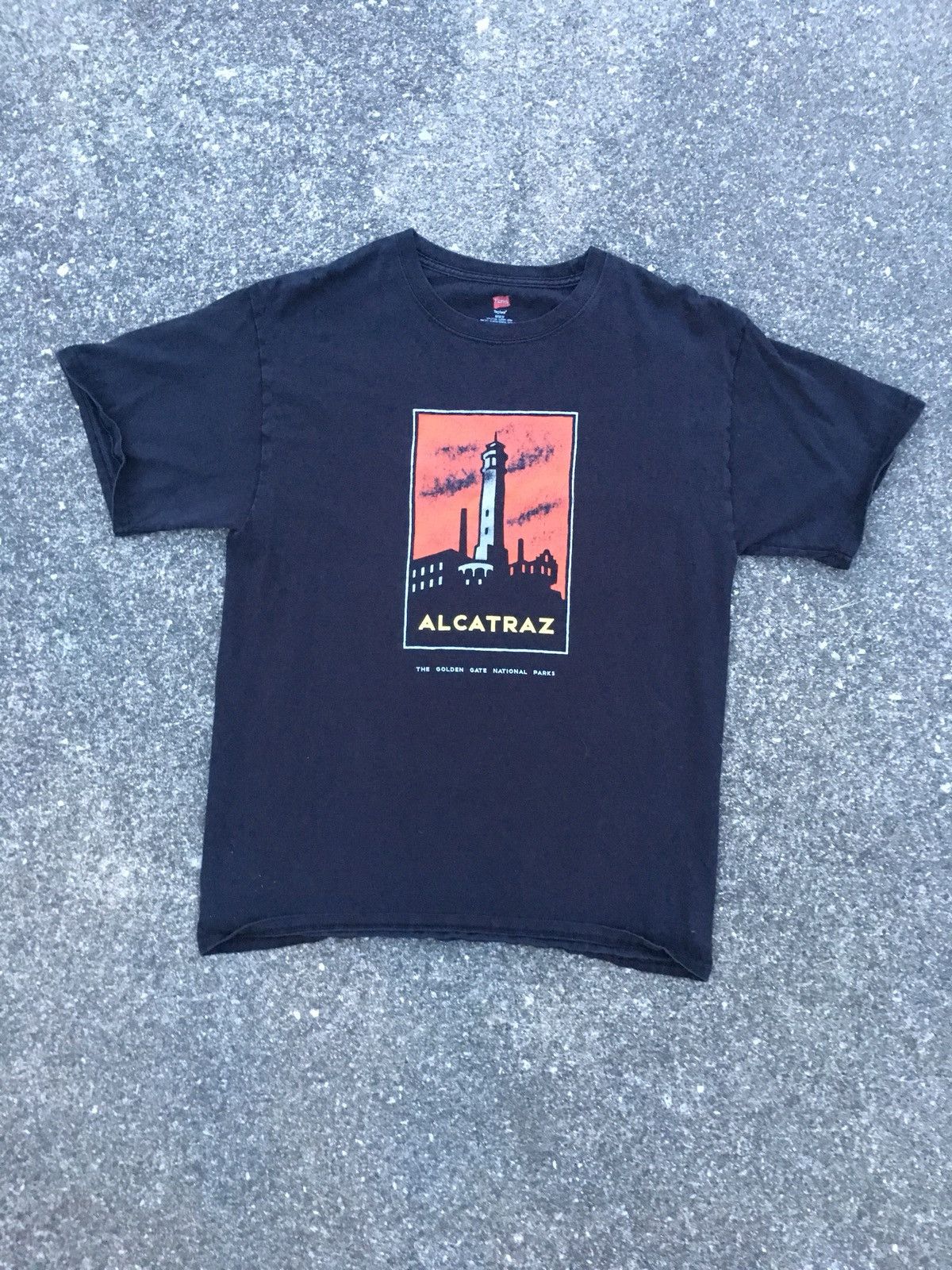 Vintage Vintage Alcatraz tee Size US M / EU 48-50 / 2 - 1 Thumbnail