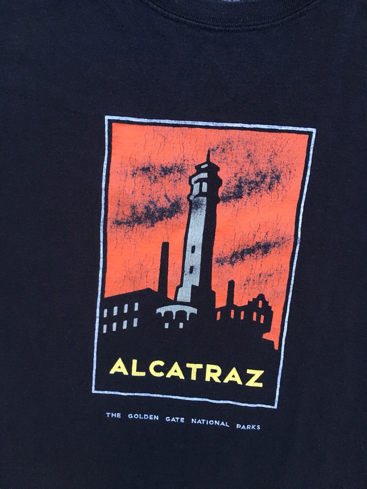 Vintage Vintage Alcatraz tee Size US M / EU 48-50 / 2 - 2 Thumbnail
