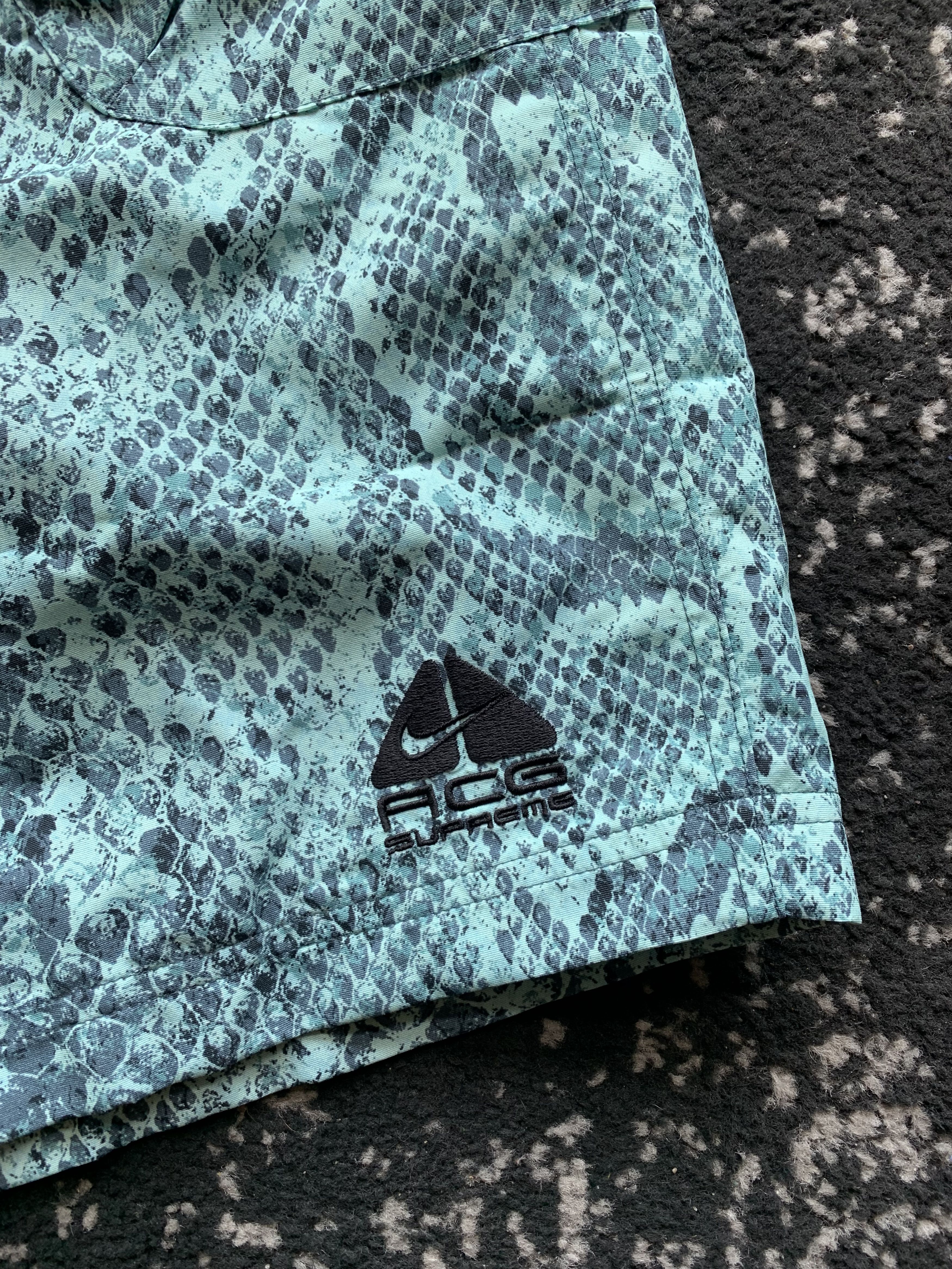 Supreme®/Nike® ACG Nylon Trail Short Supreme Nike ACG Nylon Trail Short (FW22) - $138