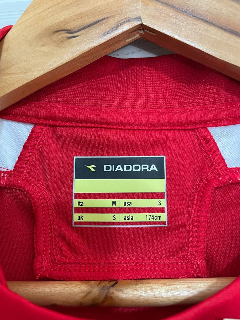 Diadora Standard Liege 2009-2010 Home Soccer Jersey Football Kit Size US S / EU 44-46 / 1 - 5 Thumbnail
