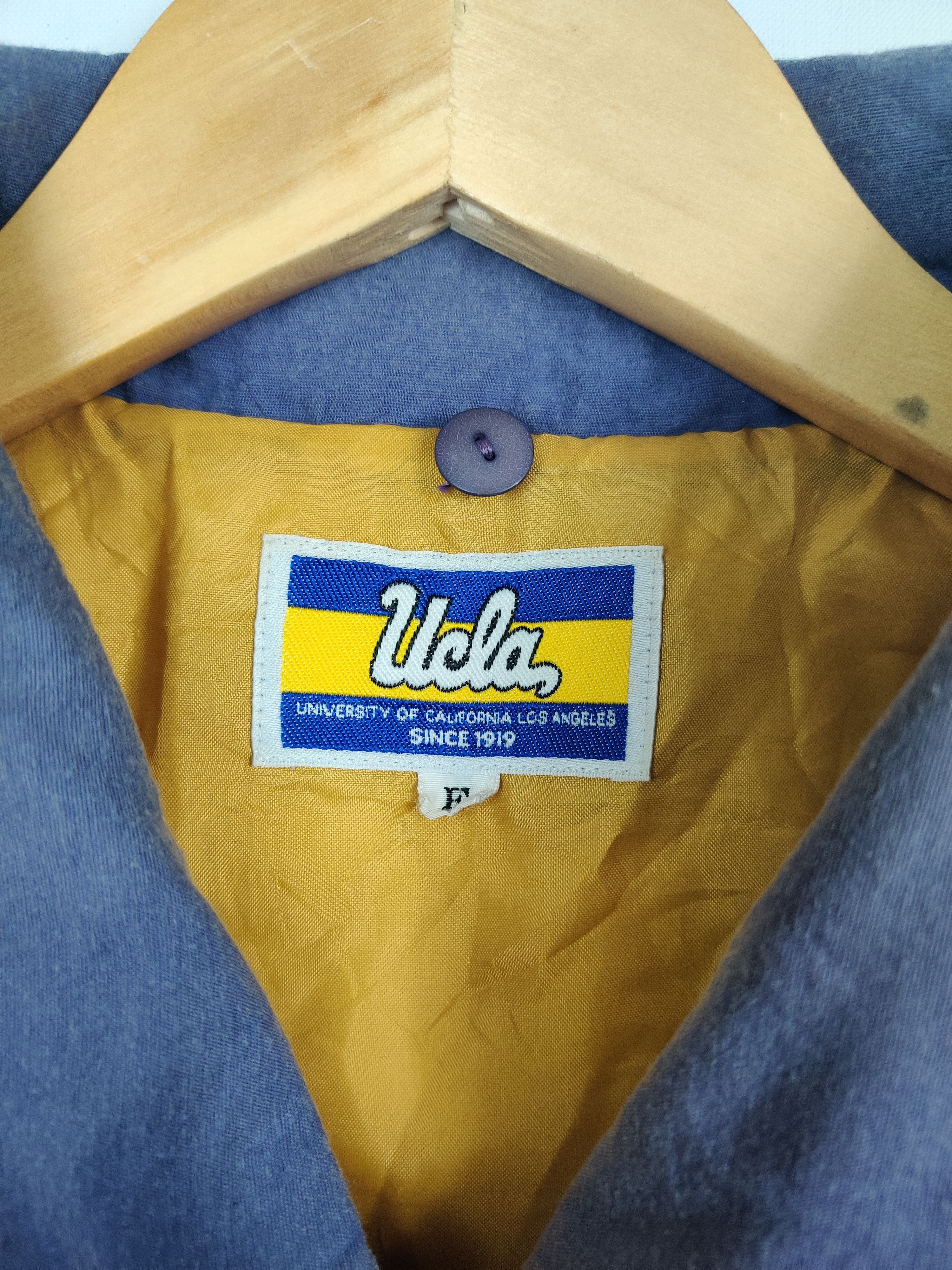 Vintage Vintage 90's Ucla Quilted Jacket Size US XXL / EU 58 / 5 - 5 Thumbnail