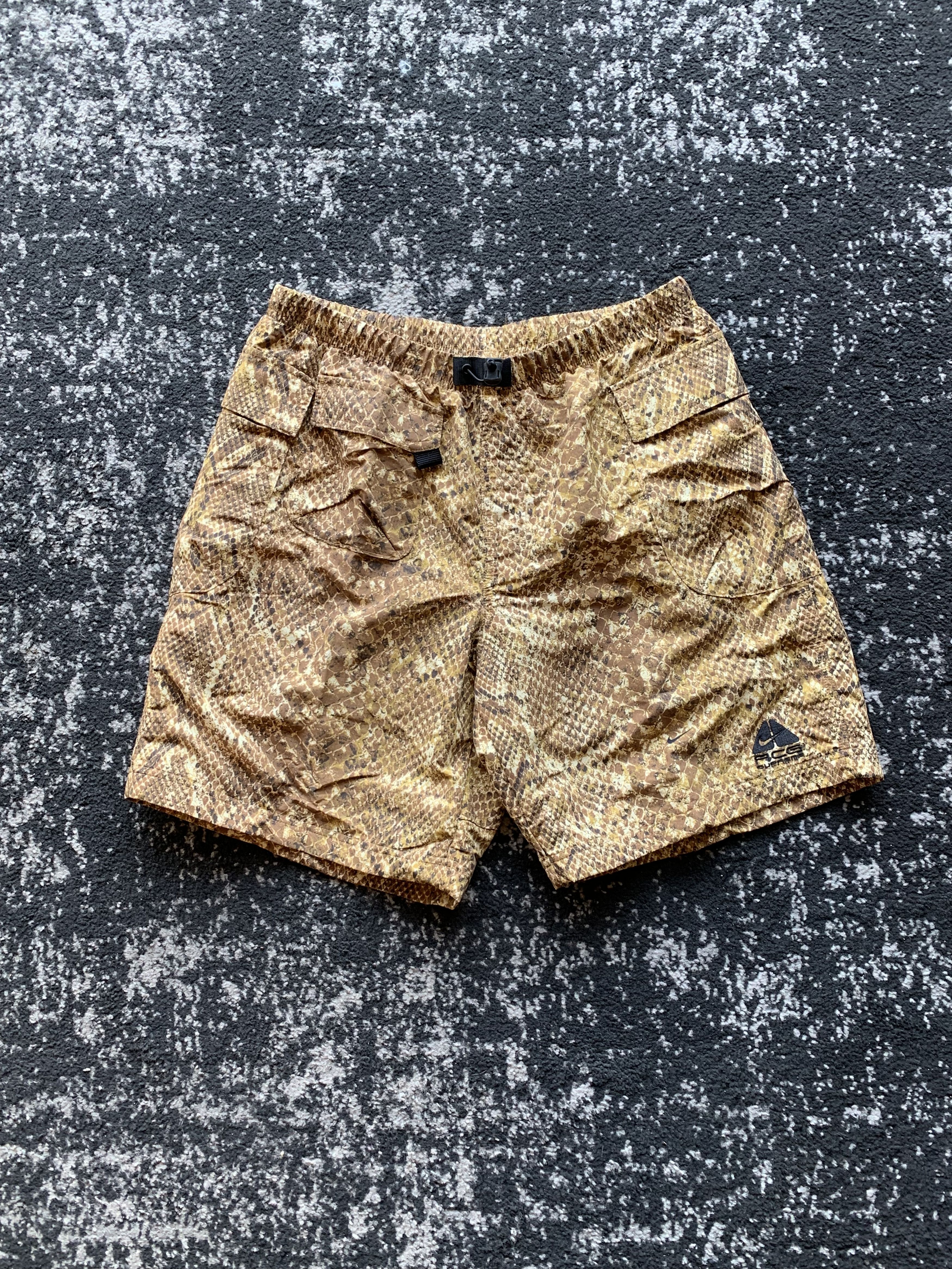 Nike ACG × Supreme Supreme Nike ACG Nylon Trail Short | Grailed