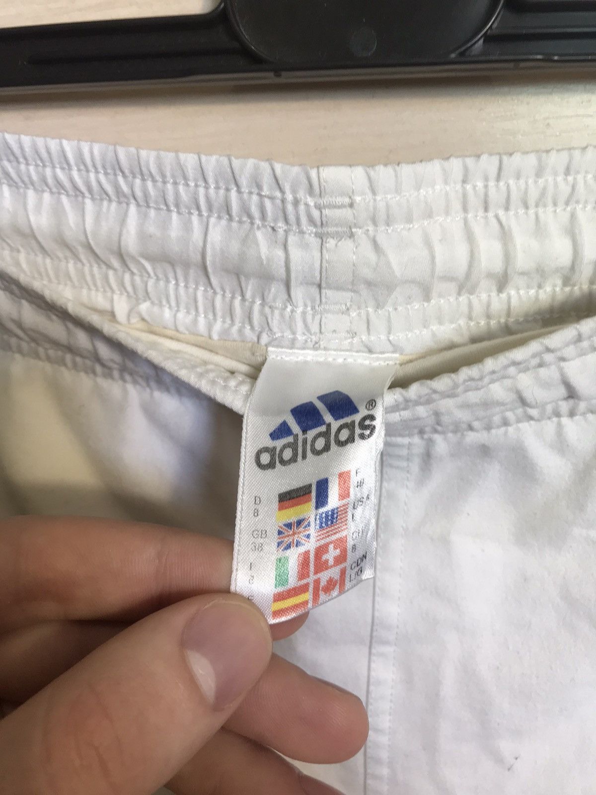 Vintage Vintage Adidas streetwear shorts Size US 36 / EU 52 - 4 Thumbnail