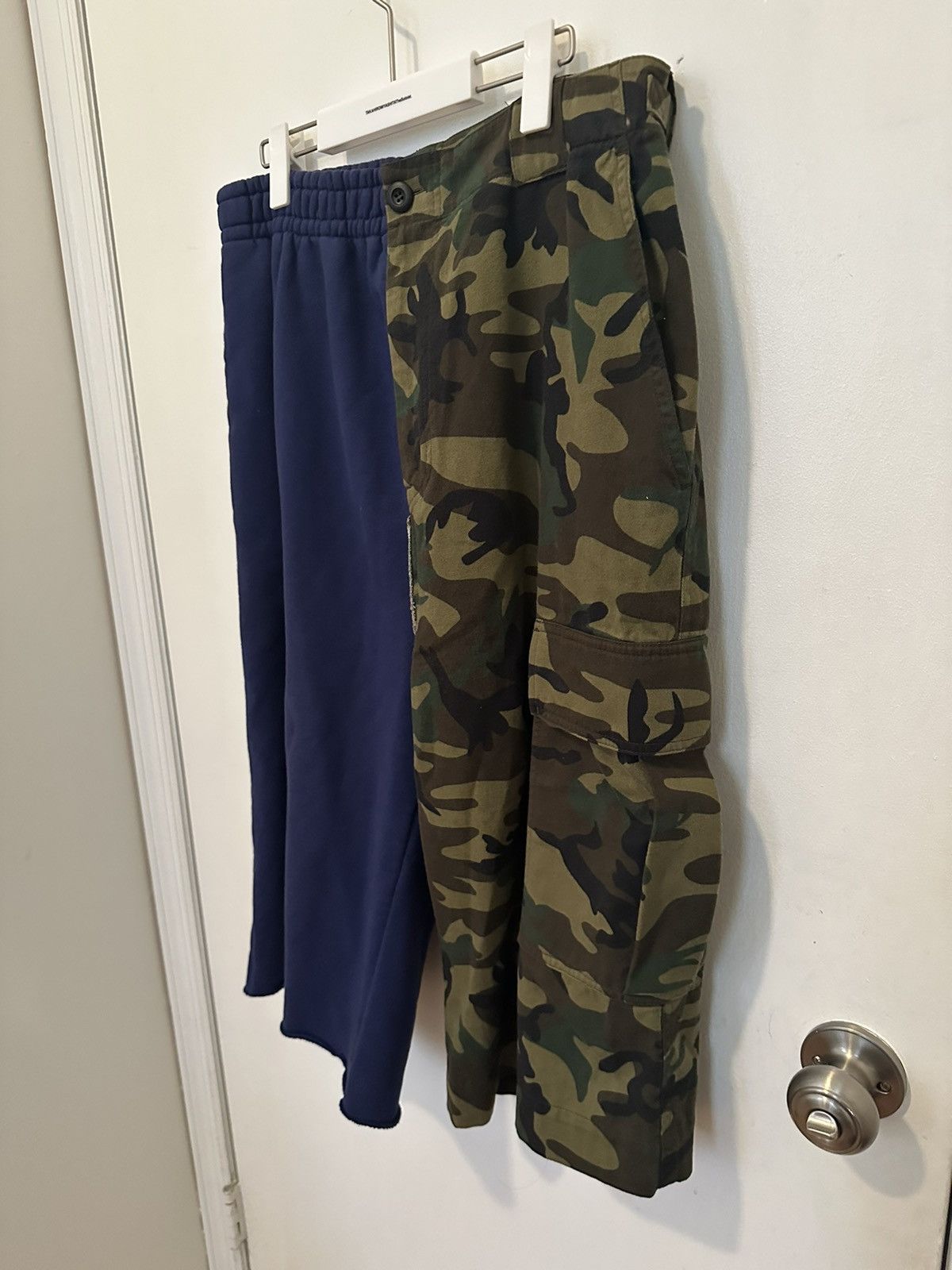 Balenciaga 50/50 Cargo Shorts Size US 30 / EU 46 - 6 Thumbnail