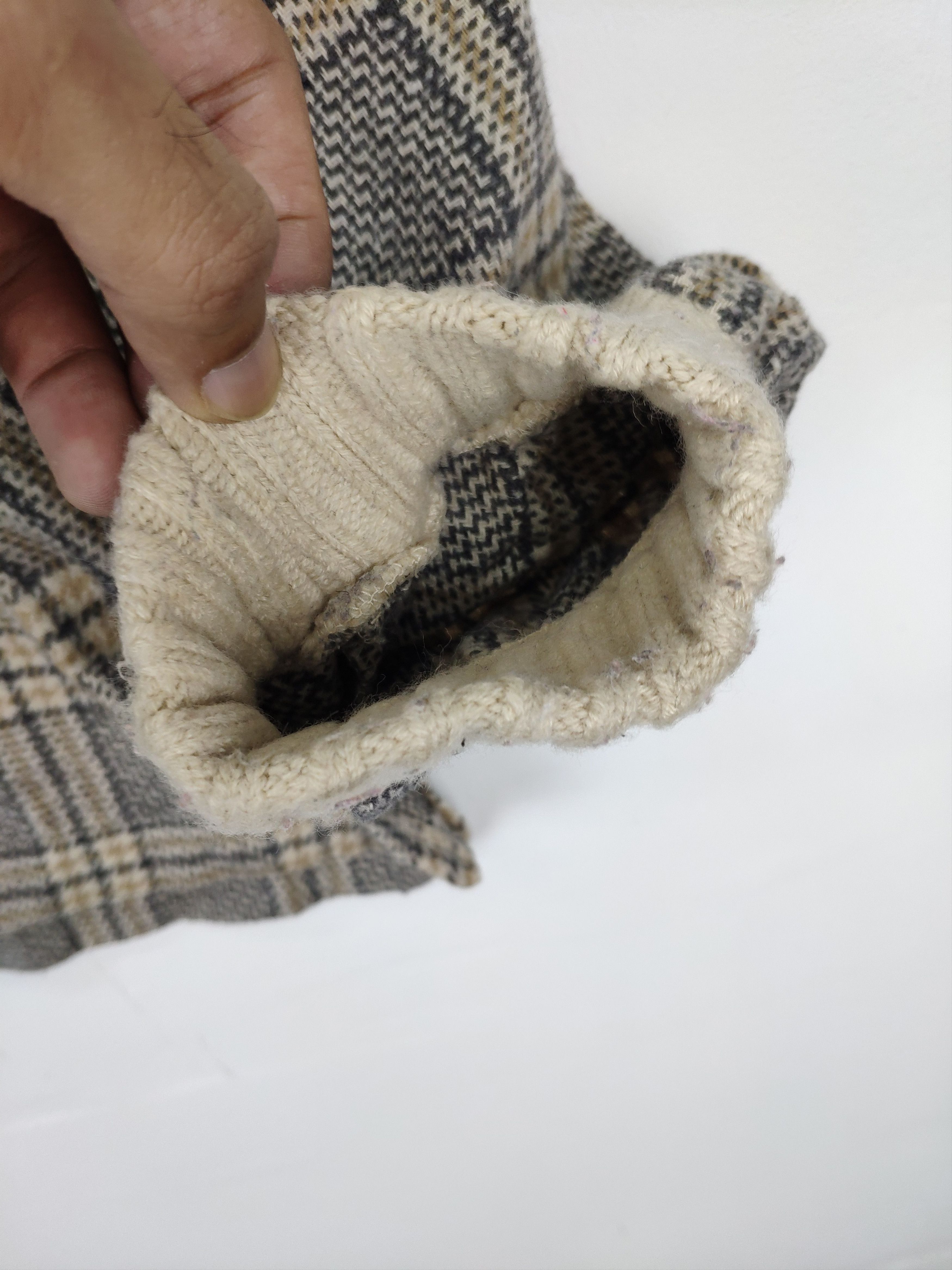 Aran Isles Knitwear × Japanese Brand × Vintage Vintage Wool Knit Sweater Checkered Issey Miyake Style Size L / US 10 / IT 46 - 4 Thumbnail