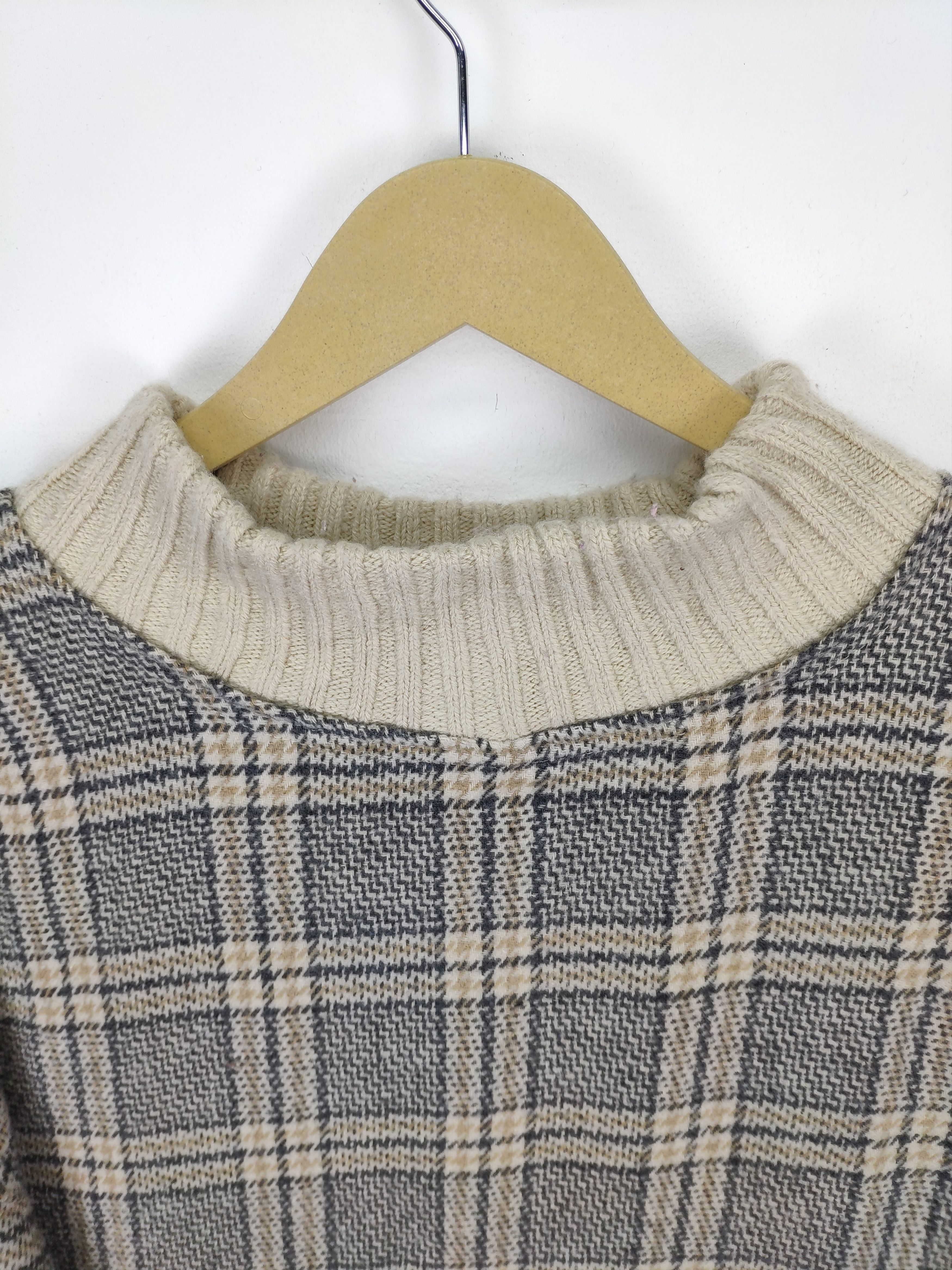 Aran Isles Knitwear × Japanese Brand × Vintage Vintage Wool Knit Sweater Checkered Issey Miyake Style Size L / US 10 / IT 46 - 6 Thumbnail