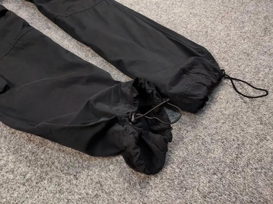 Japanese Brand Vintage 90's Japanese Parachute Cargo Black Pants Y2K Style Size 34" / US 12 / IT 48 - 8 Thumbnail