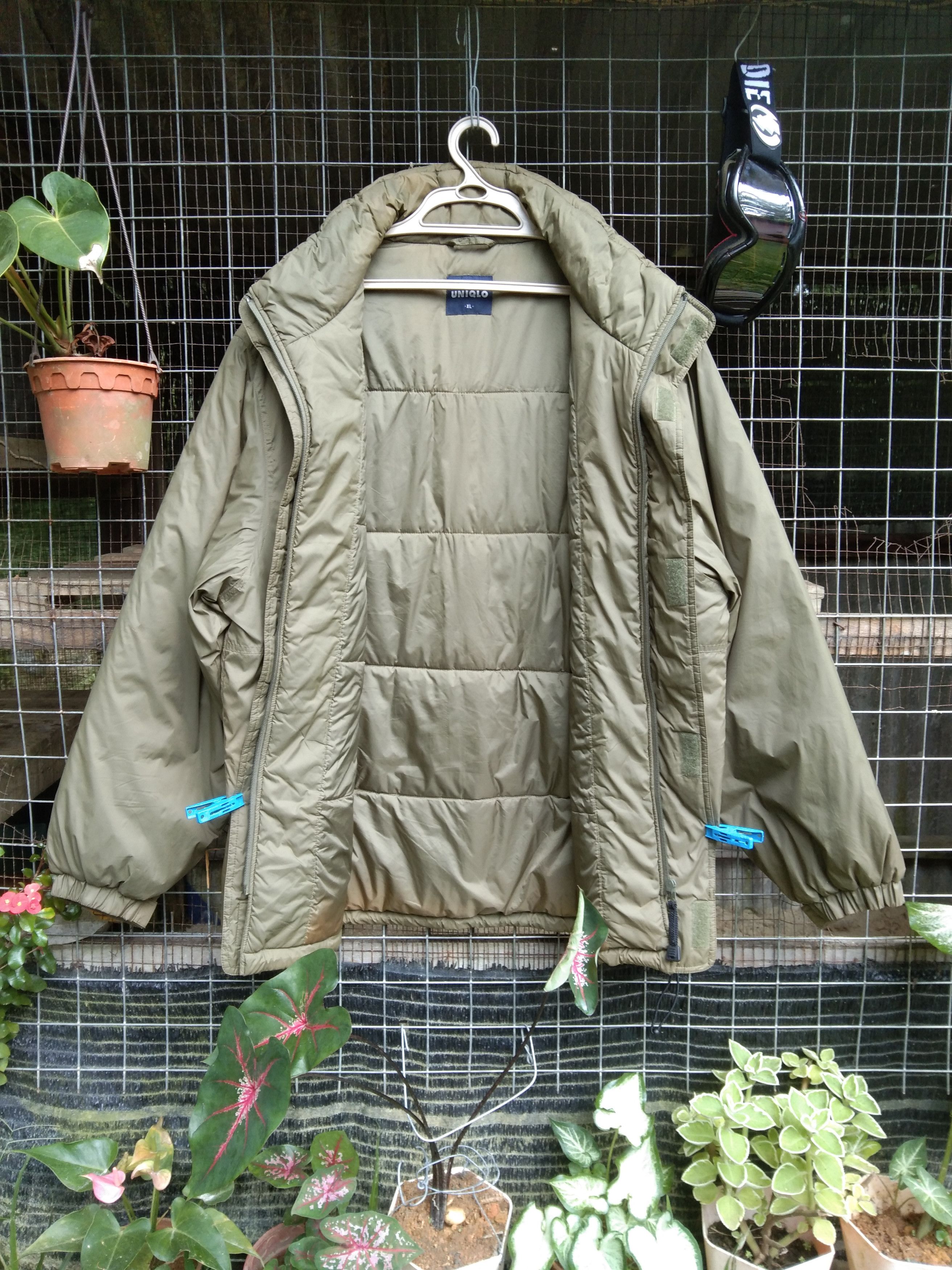 Japanese Brand VINTAGE UNIQLO PUFFER JACKET SUNFADED Size US XL / EU 56 / 4 - 4 Thumbnail