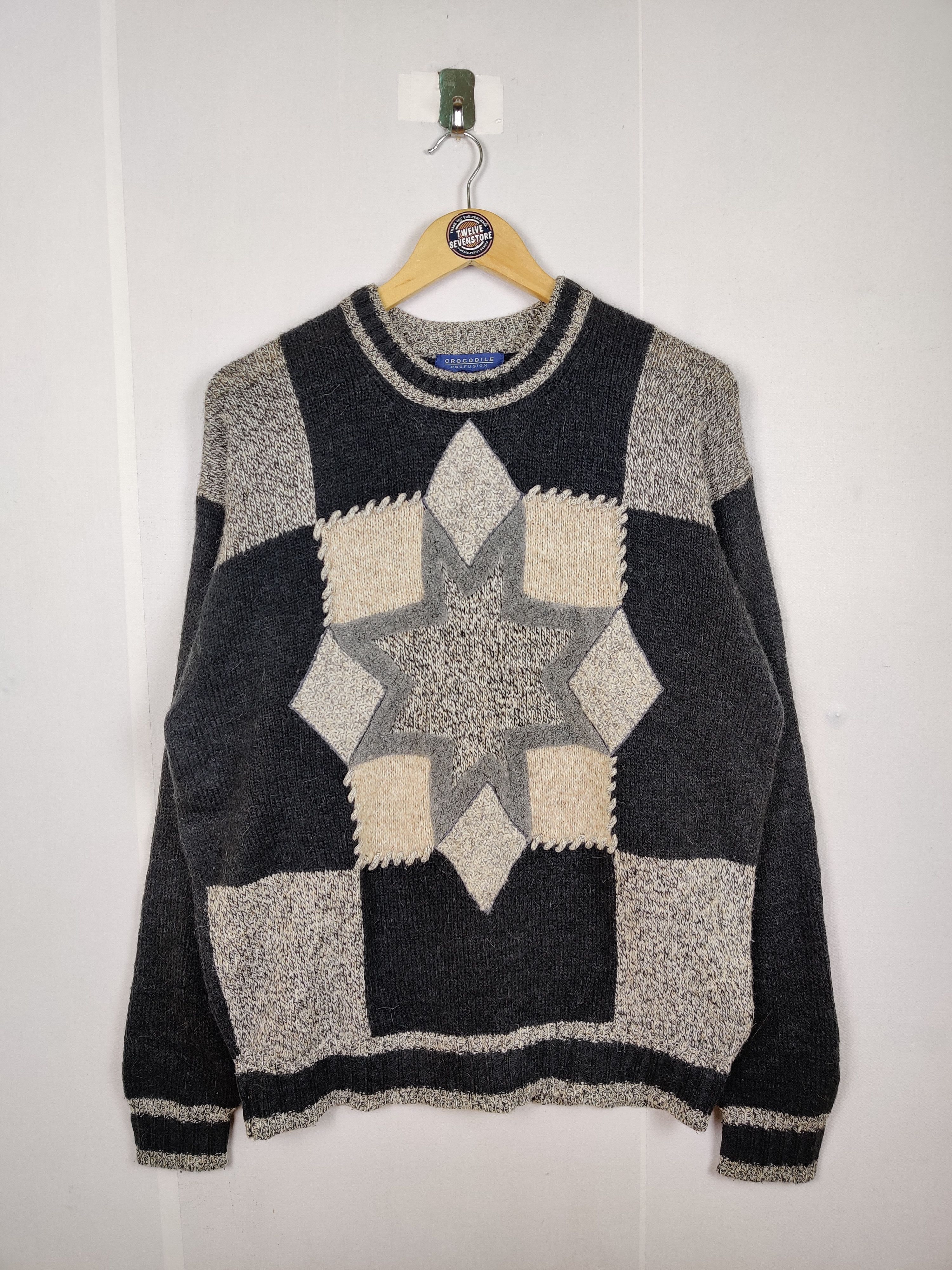 Vintage Vintage Crocodile Checkered Knit Sweater Nice Design Size US L / EU 52-54 / 3 - 1 Thumbnail