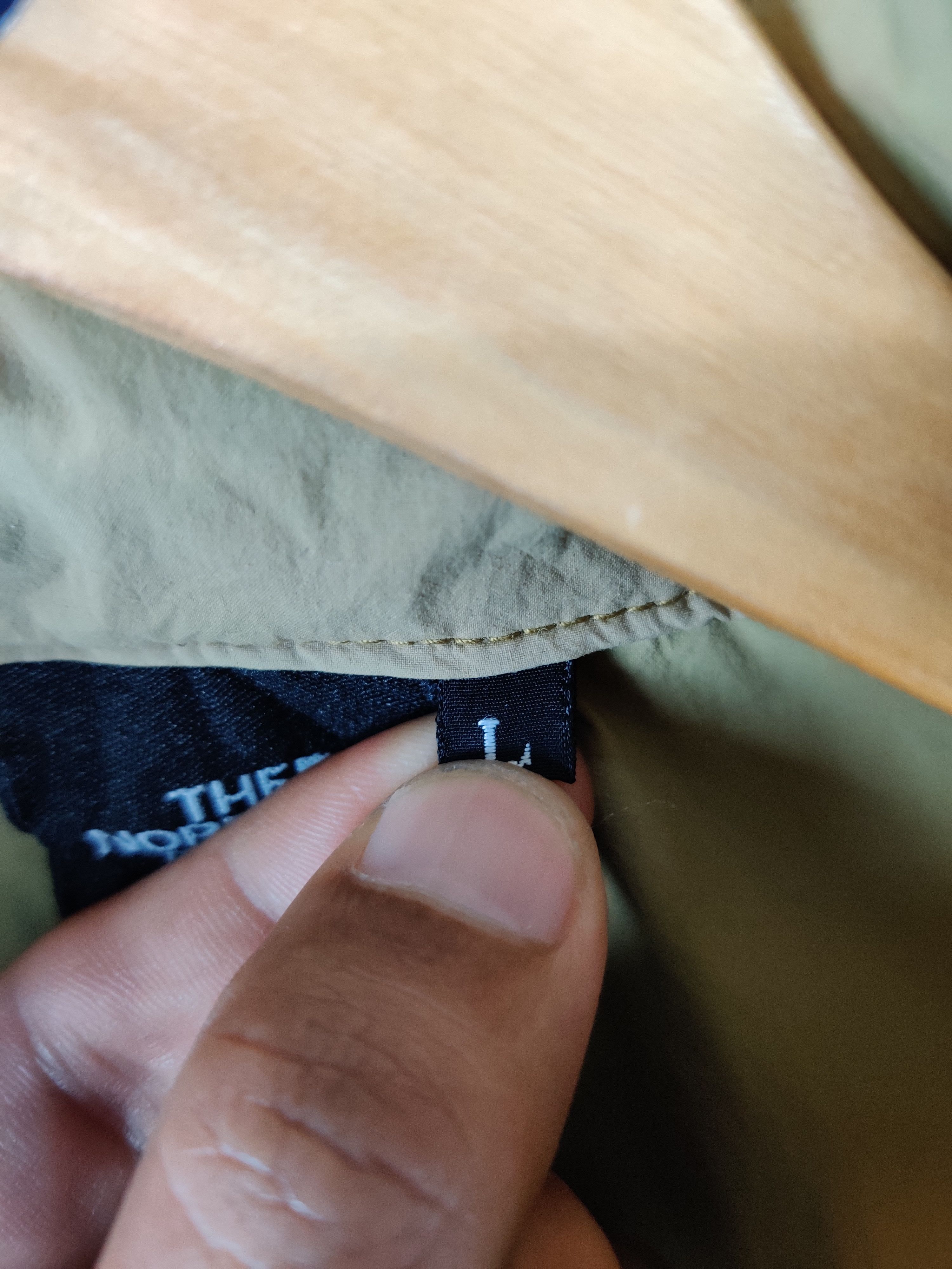 The North Face Vintage The North Face Windbreaker Jacket Size US L / EU 52-54 / 3 - 13 Thumbnail
