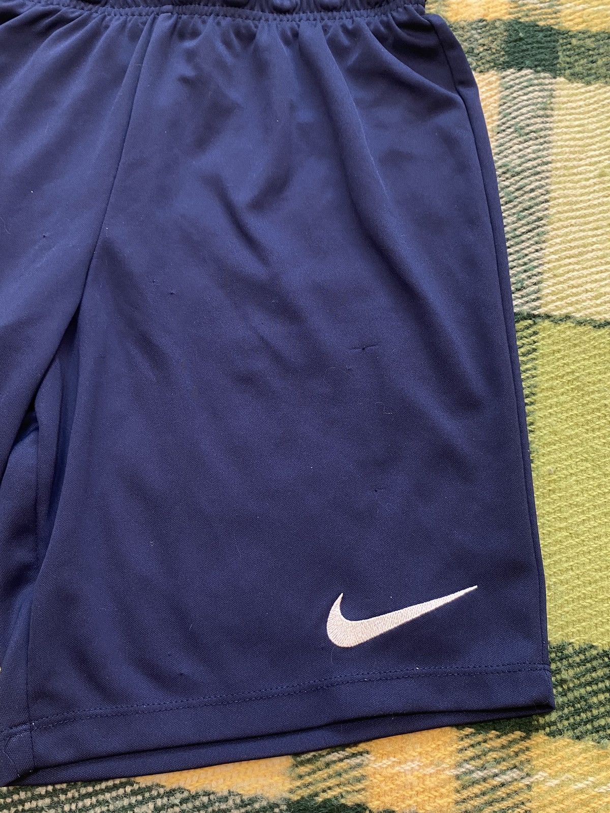 Nike Vintage Nike shorts streetwear swoosh casual y2k size S Size US 30 / EU 46 - 2 Thumbnail