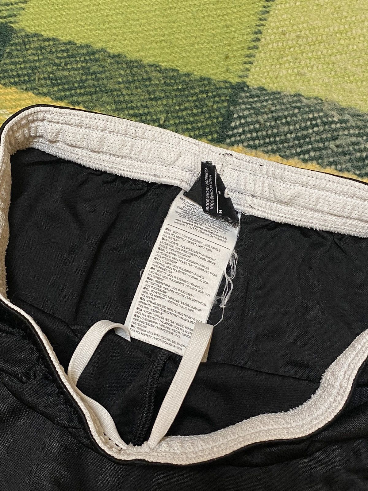 Nike Vintage Nike shorts streetwear swoosh casual y2k size M Size US 32 / EU 48 - 3 Thumbnail