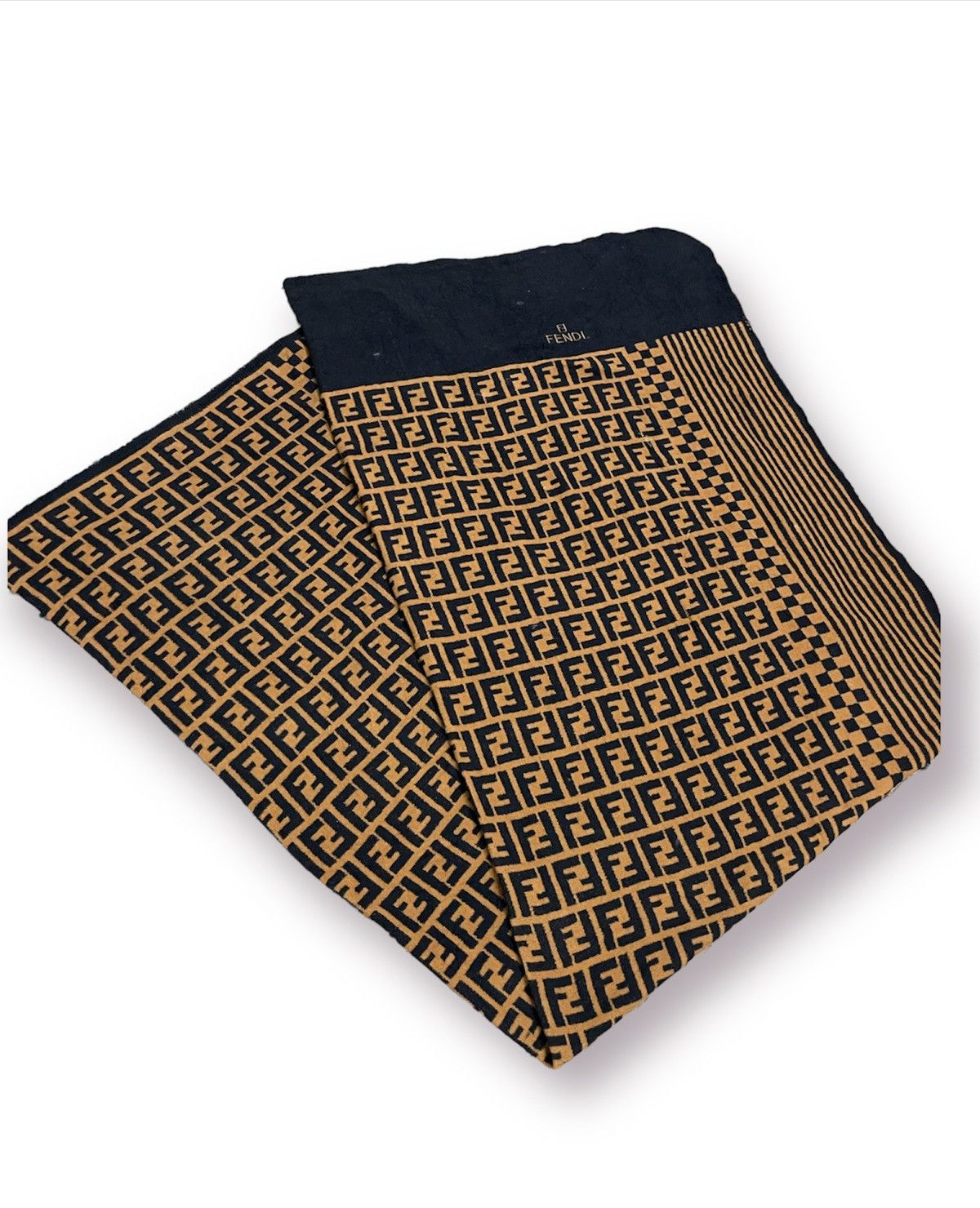 Fendi Vintage Fendi Made In Japan Monogram Queen Fitted Blanket Size ONE SIZE - 1 Thumbnail