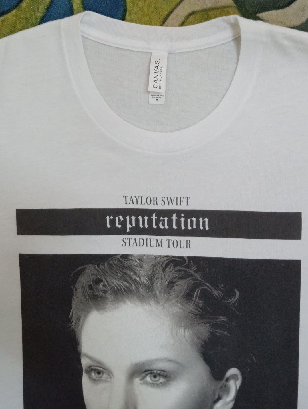 Band Tees Taylor Swift Reputation Stadium Tour T-shirt Size US M / EU 48-50 / 2 - 8 Thumbnail