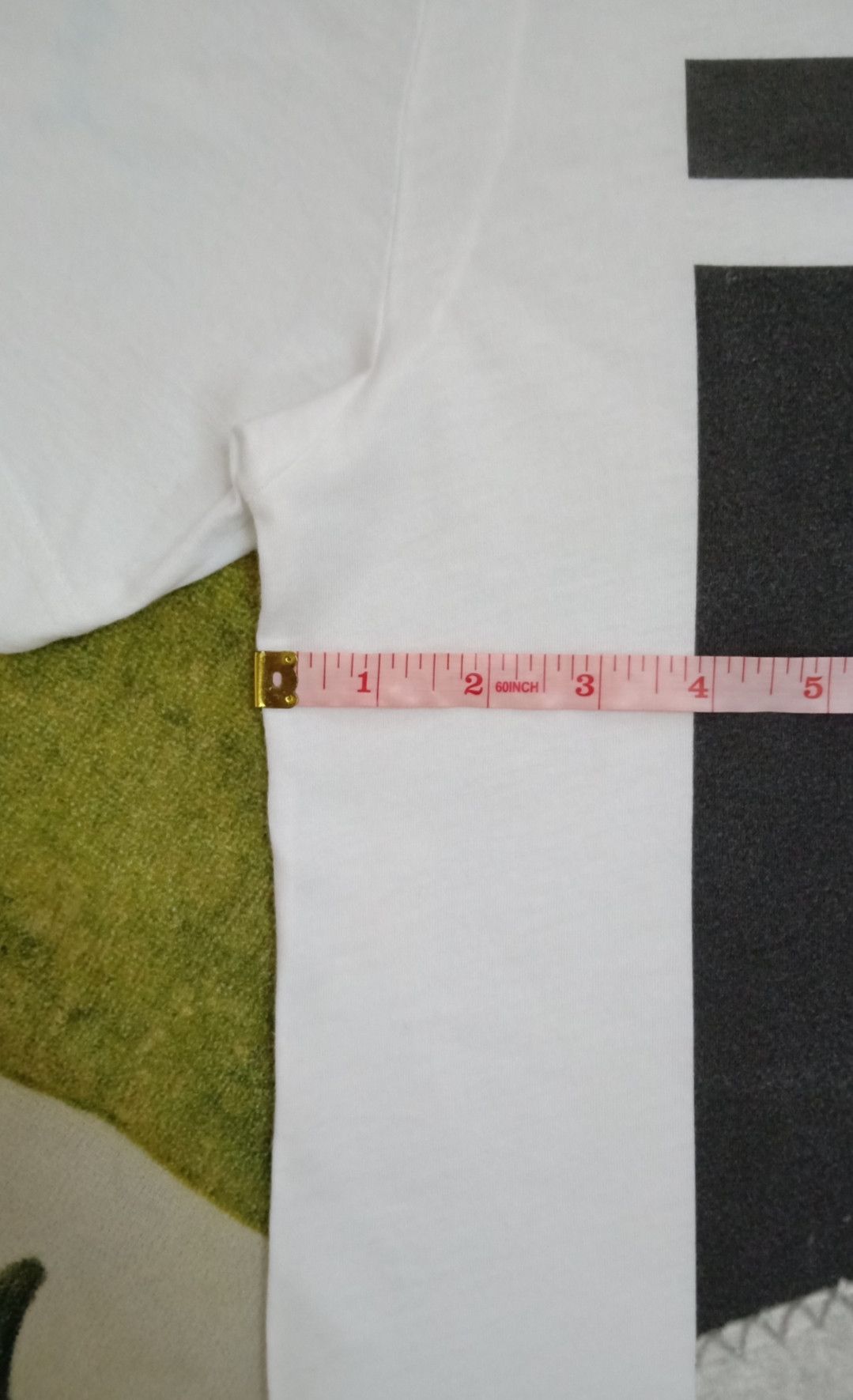 Band Tees Taylor Swift Reputation Stadium Tour T-shirt Size US M / EU 48-50 / 2 - 14 Thumbnail