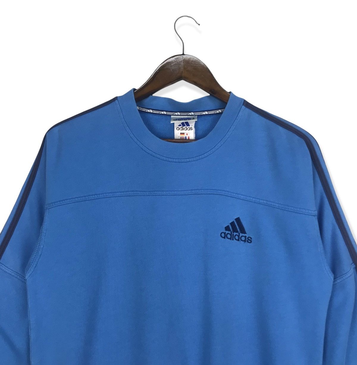 Adidas Vintage Adidas Sweatshirt Crewneck Size US S / EU 44-46 / 1 - 2 Thumbnail
