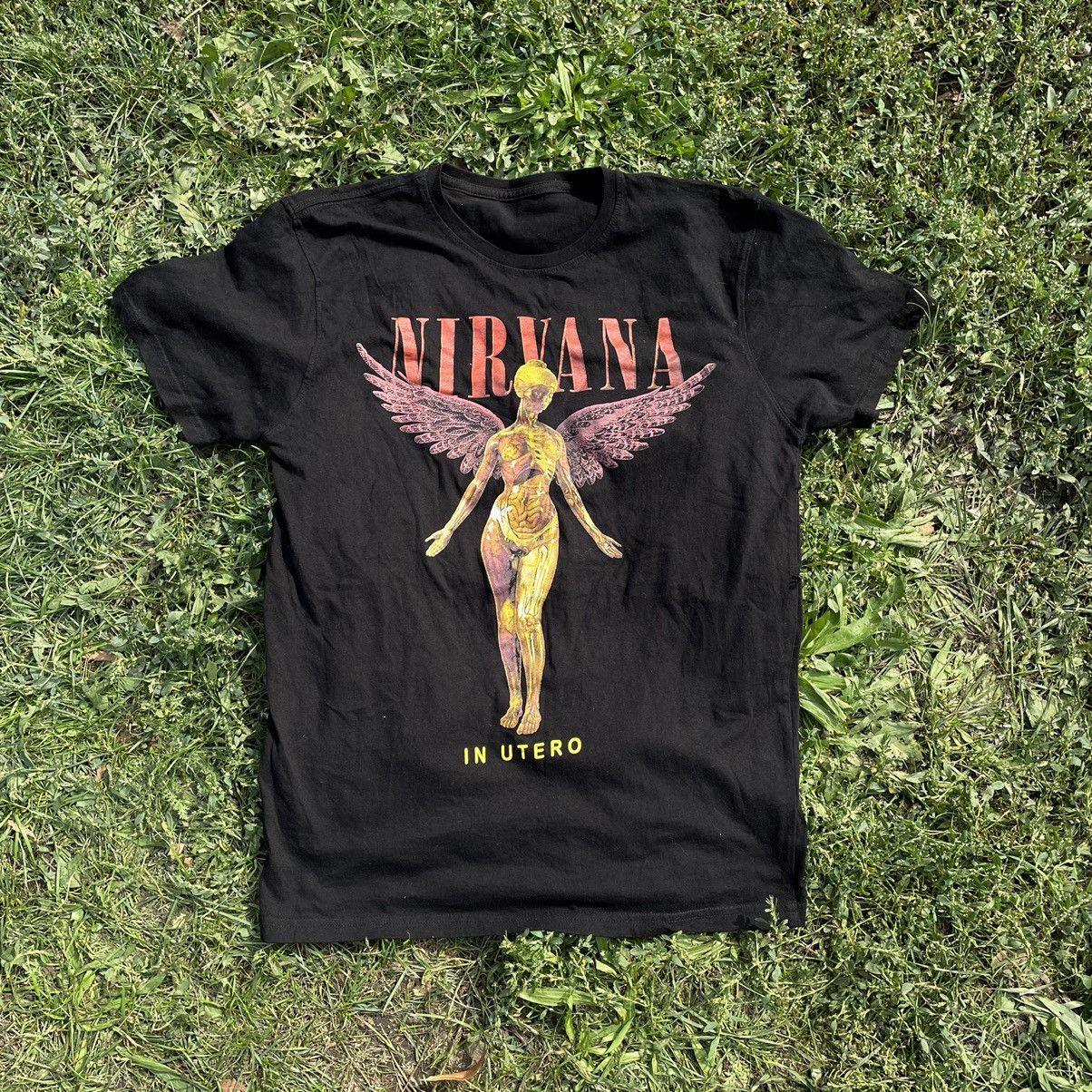 Band Tees Vintage Y2K Kurt Cobain Face Nirvana Print Band Streetwear Size US S / EU 44-46 / 1 - 1 Thumbnail