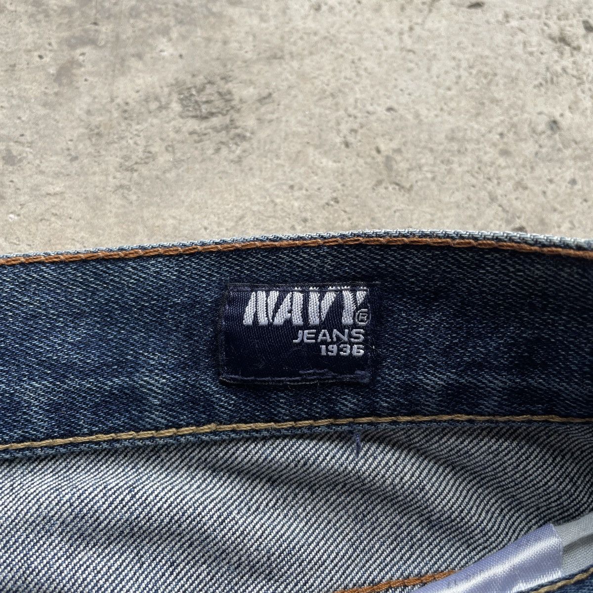 Japanese Brand Vintage Navy Jeans Faded Denim Pants Distressed W32 Size US 32 / EU 48 - 7 Thumbnail