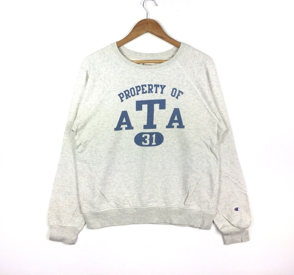 Champion Champion sweatshirt Large women size jumper pullover Size L / US 10 / IT 46 - 1 Thumbnail