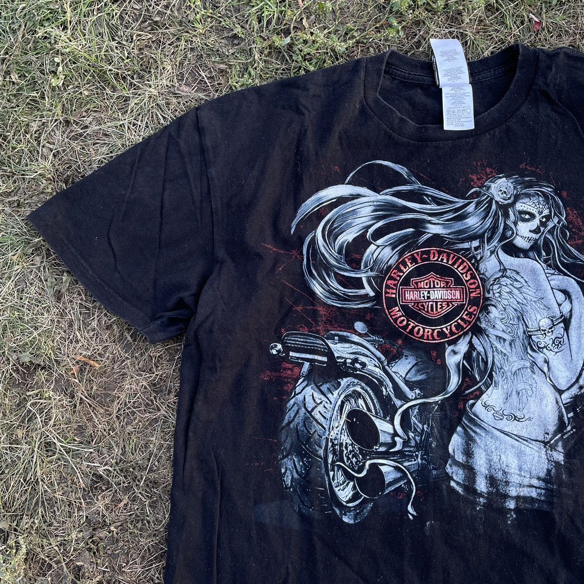 Harley Davidson Vintage 90s Faded Sexy Bebe Harley Davidson Tee Skulls 3D Size US L / EU 52-54 / 3 - 3 Thumbnail